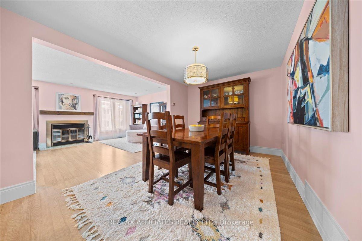 Photo 15 of 1840 Summerfields Crescent, Ottawa, Chapel Hill — HOMEH