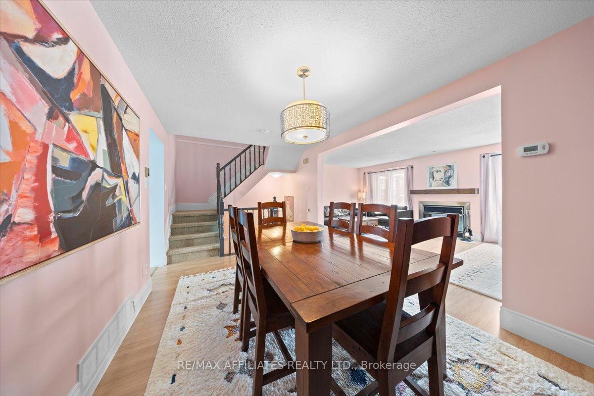 Photo 16 of 1840 Summerfields Crescent, Ottawa, Chapel Hill — HOMEH