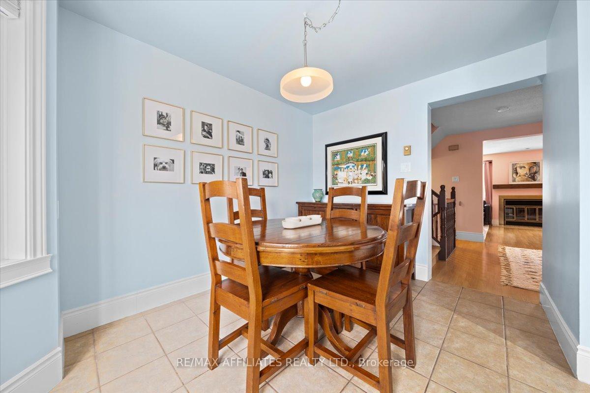 Photo 18 of 1840 Summerfields Crescent, Ottawa, Chapel Hill — HOMEH