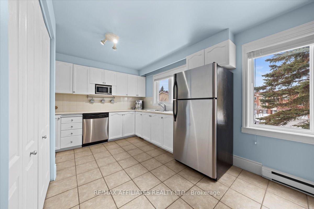 Photo 22 of 1840 Summerfields Crescent, Ottawa, Chapel Hill — HOMEH