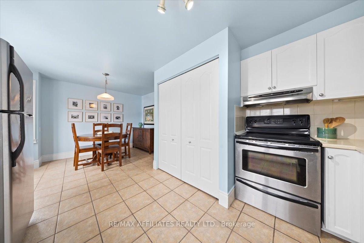 Photo 24 of 1840 Summerfields Crescent, Ottawa, Chapel Hill — HOMEH
