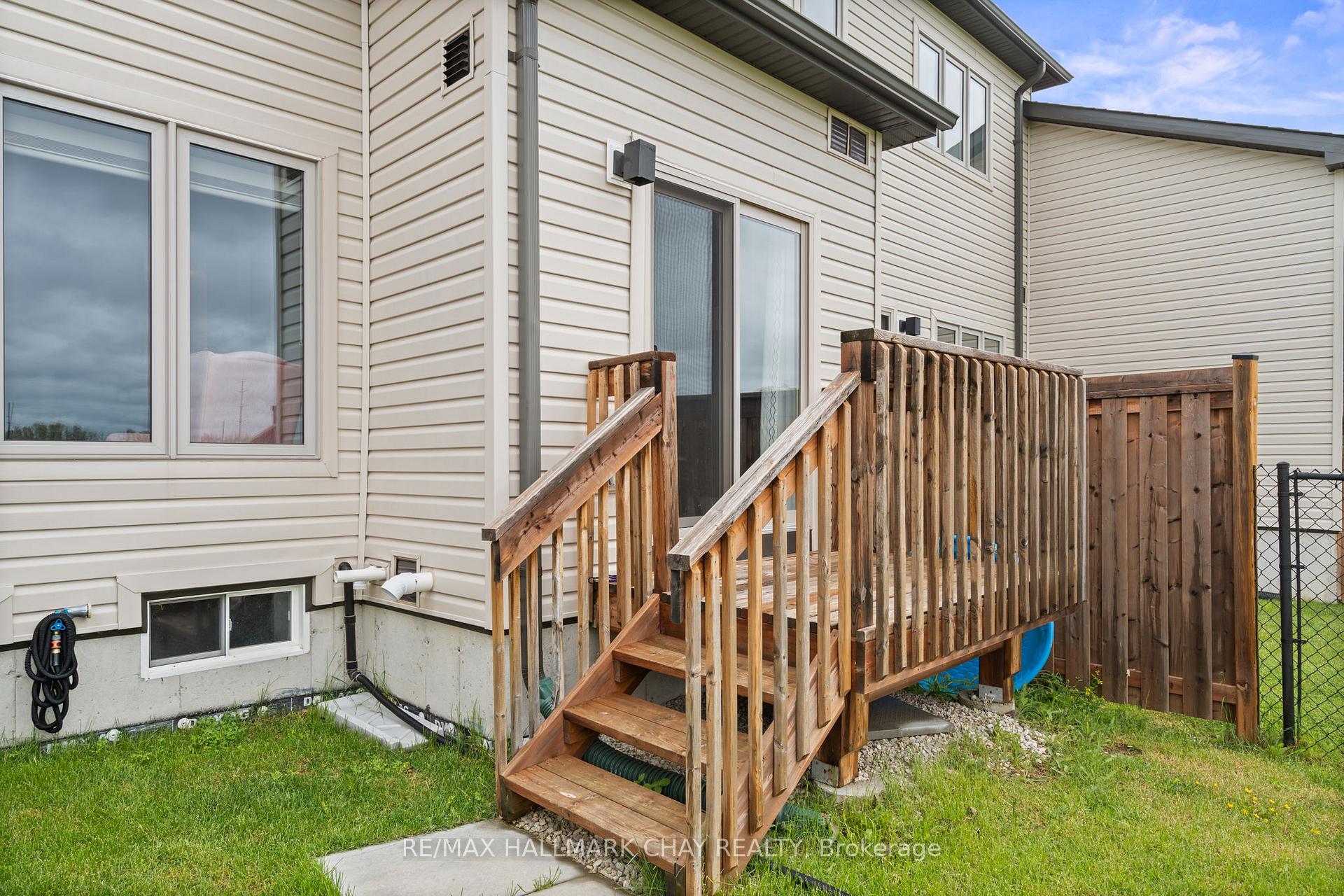 Photo 27 of 319 Atkinson Street, Clearview, Stayner — HOMEH