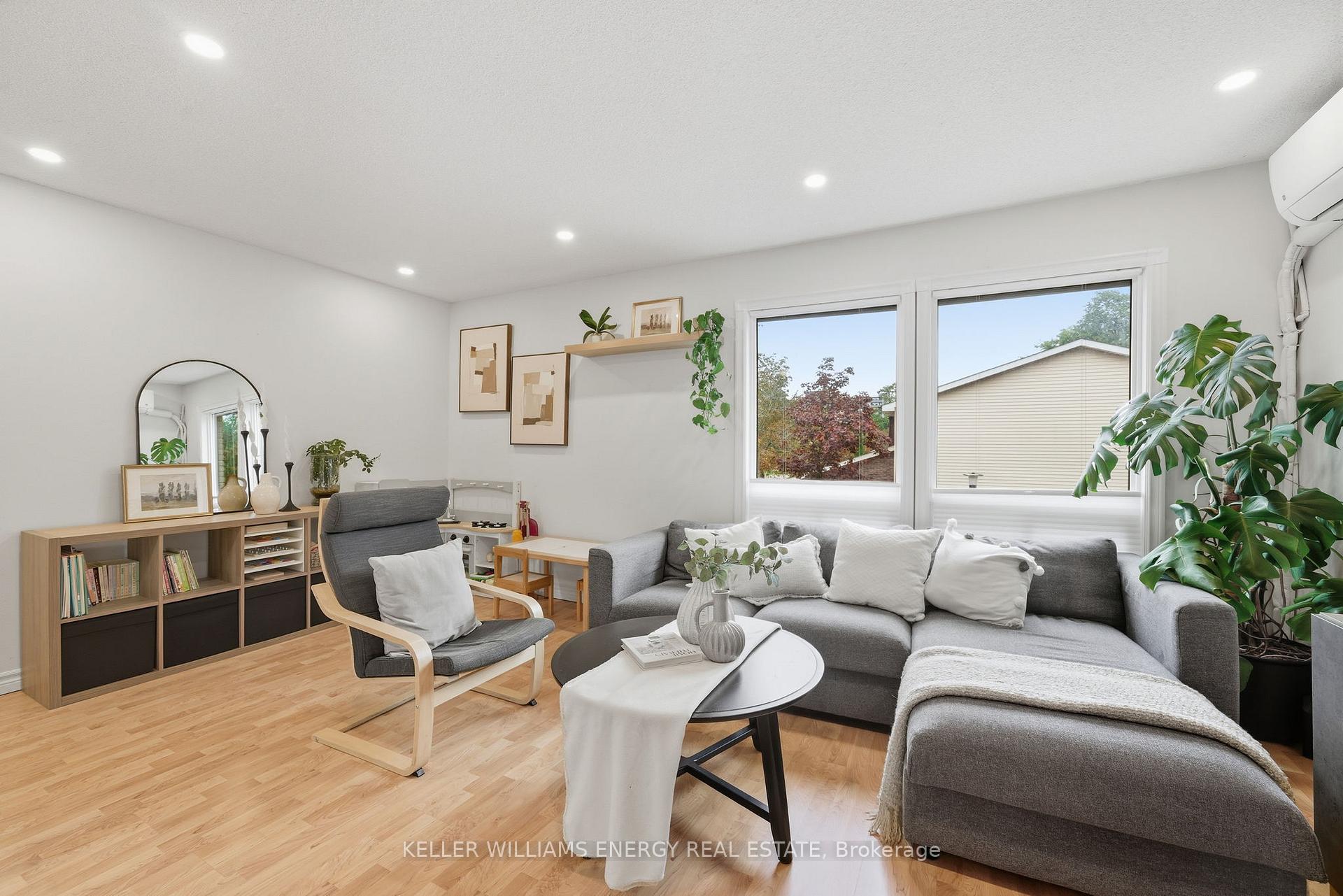 Photo 10 of Unit W16, 220 Ormond Drive, Oshawa, Samac — HOMEH