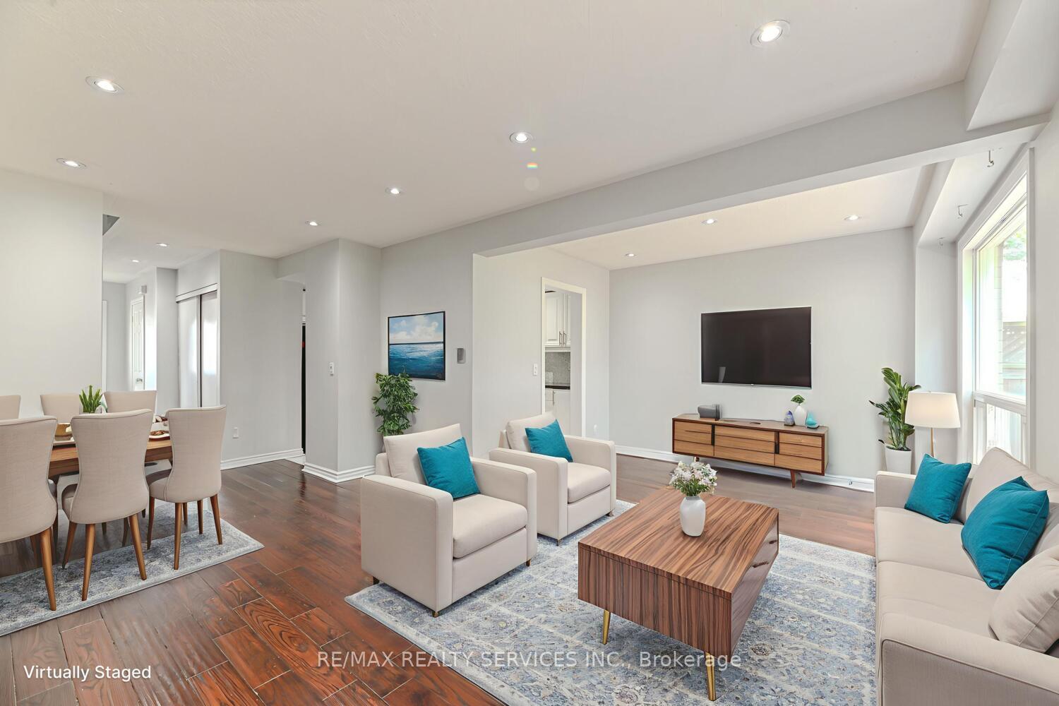 Photo 3 of Unit 6, 110 Heathcliffe Square, Brampton, Central Park — HOMEH