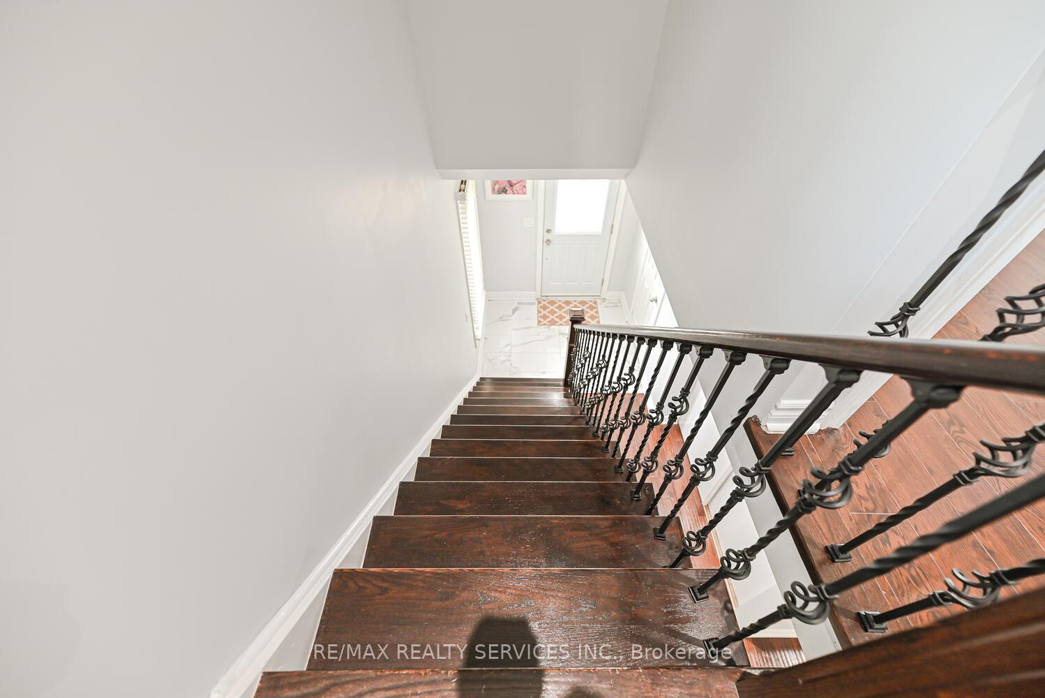 Photo 39 of Unit 6, 110 Heathcliffe Square, Brampton, Central Park — HOMEH