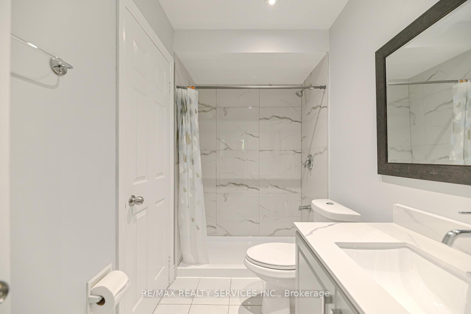 Photo 40 of Unit 6, 110 Heathcliffe Square, Brampton, Central Park — HOMEH
