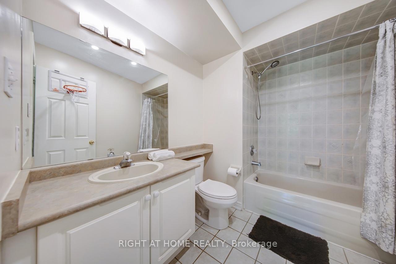 Photo 26 of 23 Michael Way, Markham, Buttonville — HOMEH