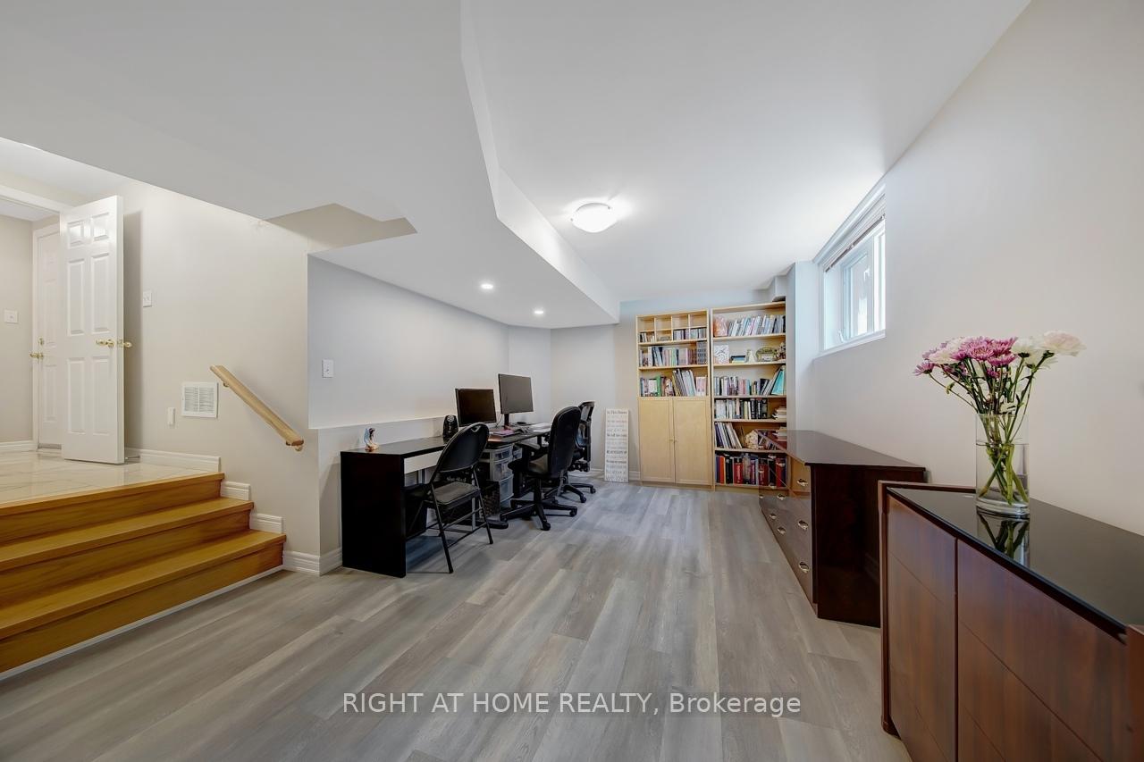 Photo 31 of 23 Michael Way, Markham, Buttonville — HOMEH