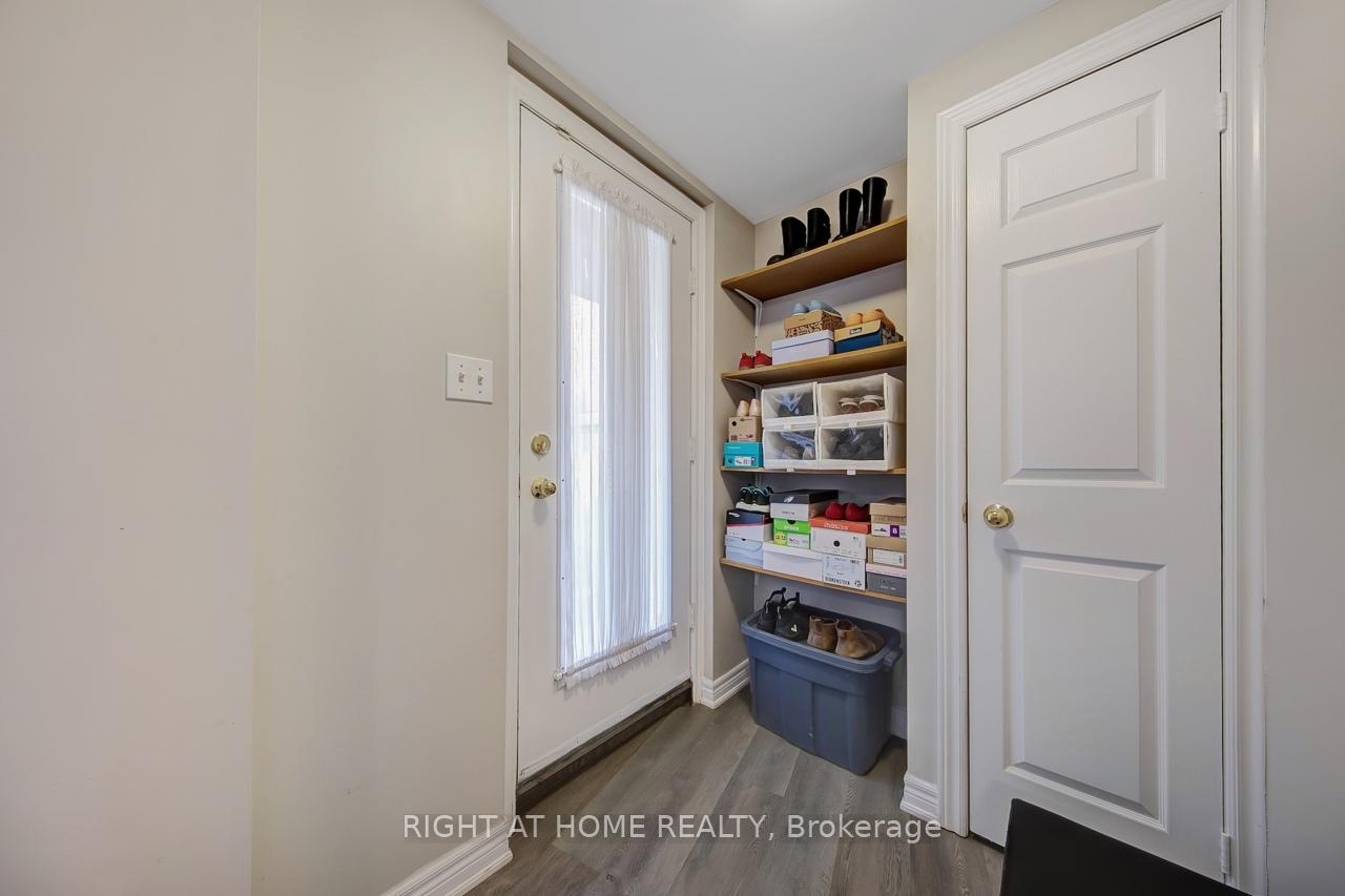 Photo 32 of 23 Michael Way, Markham, Buttonville — HOMEH