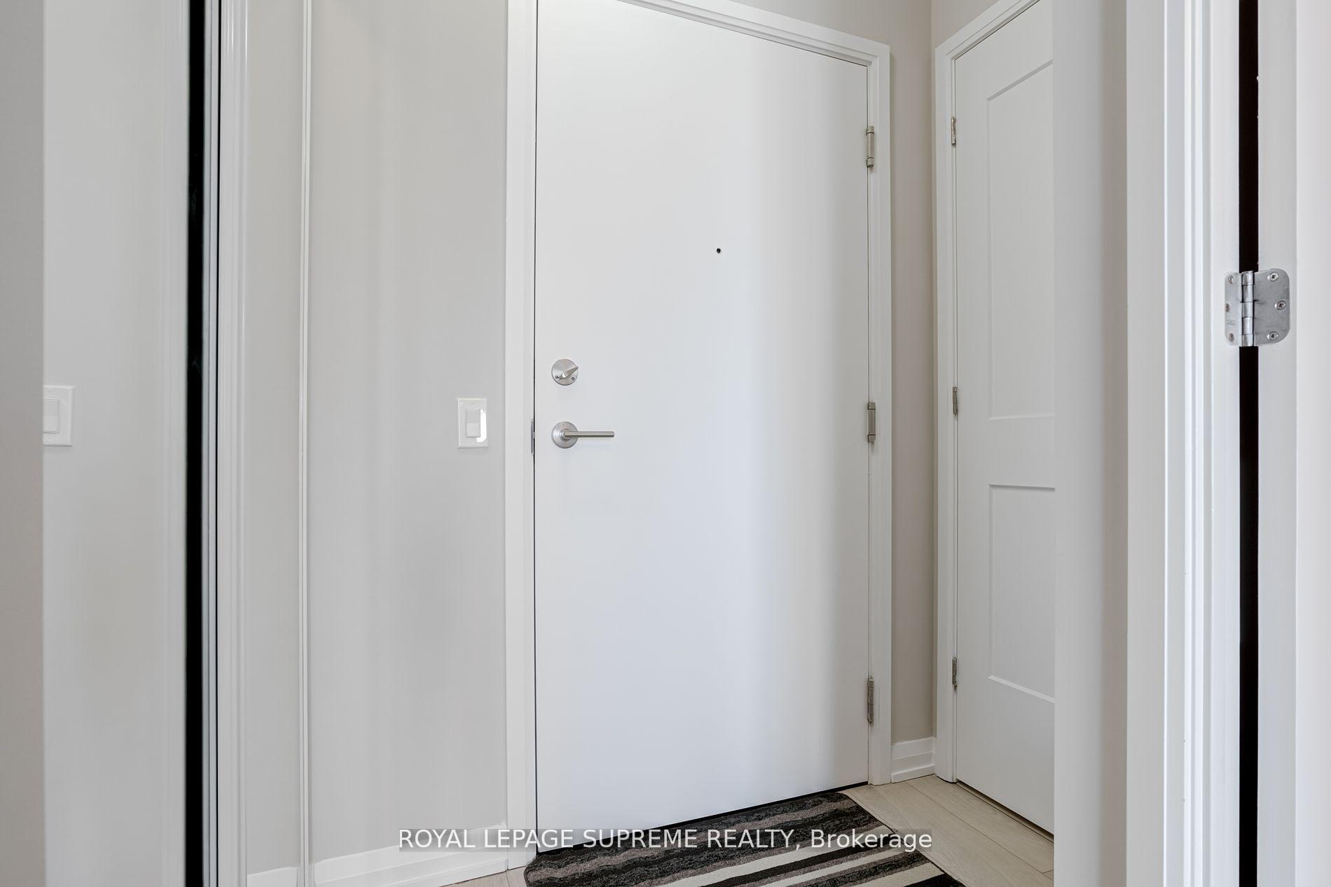 Photo 5 of Unit PH16, 7895 Jane Street, Vaughan, Concord — HOMEH