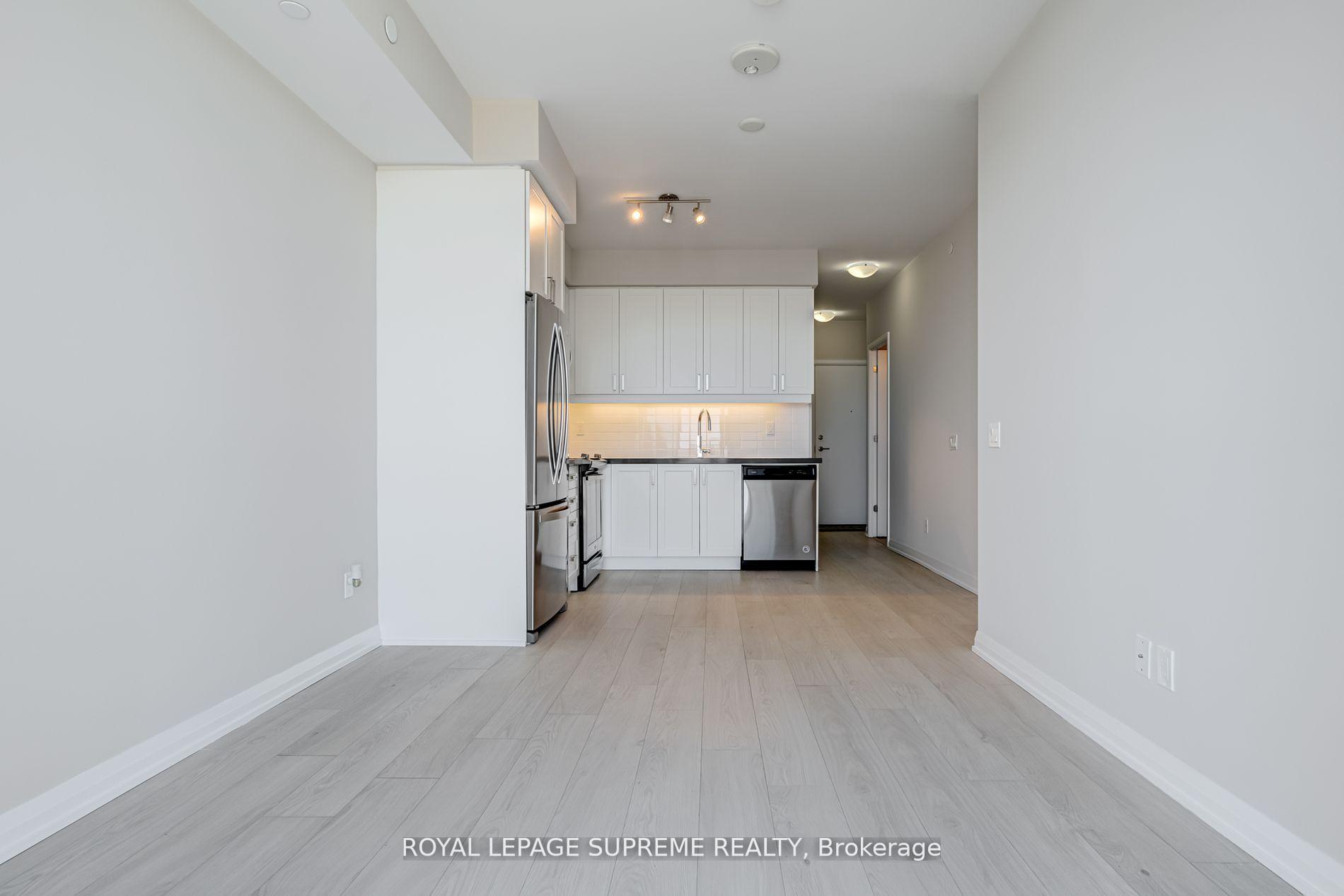 Photo 9 of Unit PH16, 7895 Jane Street, Vaughan, Concord — HOMEH