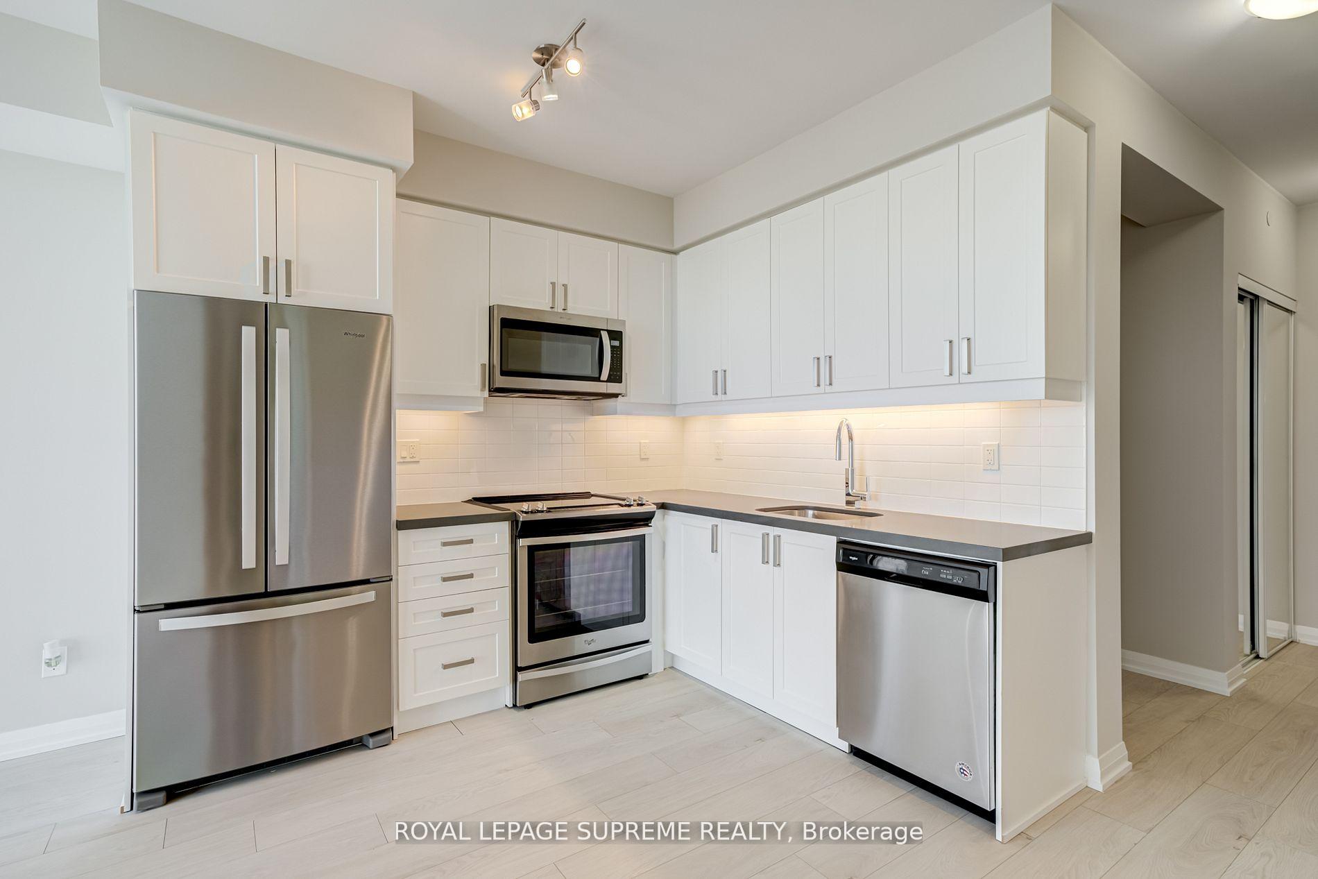 Photo 18 of Unit PH16, 7895 Jane Street, Vaughan, Concord — HOMEH