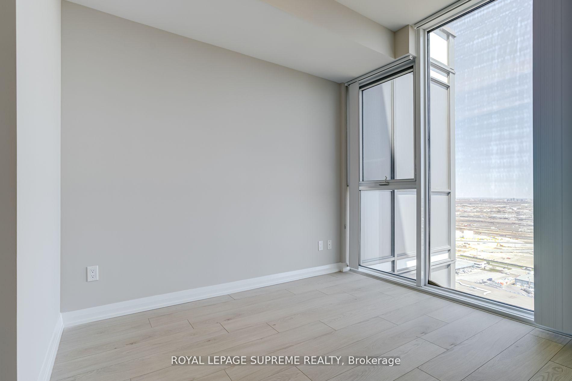 Photo 23 of Unit PH16, 7895 Jane Street, Vaughan, Concord — HOMEH