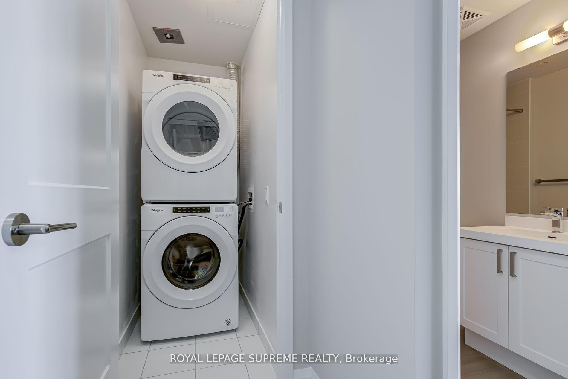 Photo 30 of Unit PH16, 7895 Jane Street, Vaughan, Concord — HOMEH
