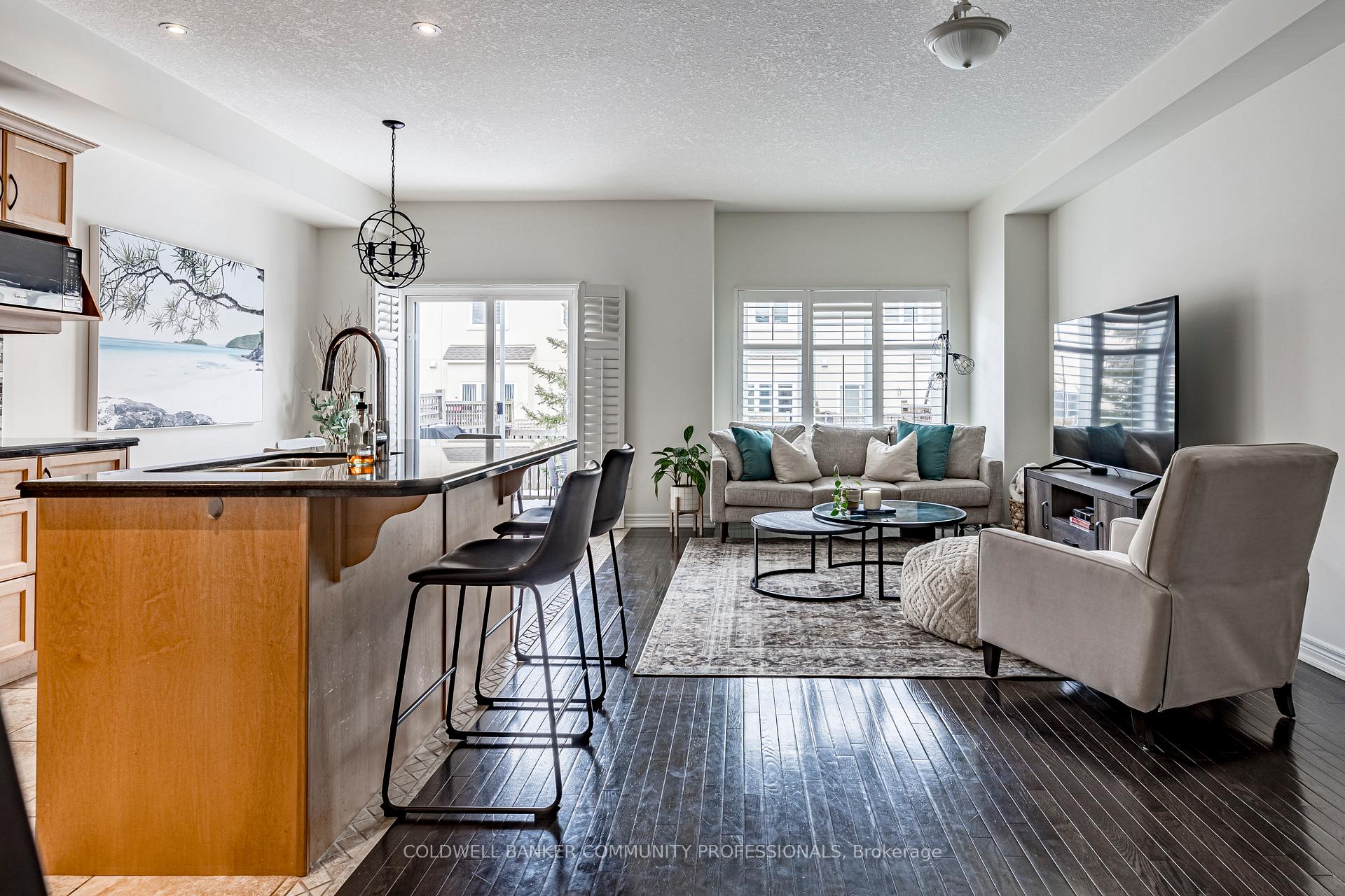 Photo 7 of 32 Forest Valley Crescent, Hamilton, Dundas — HOMEH