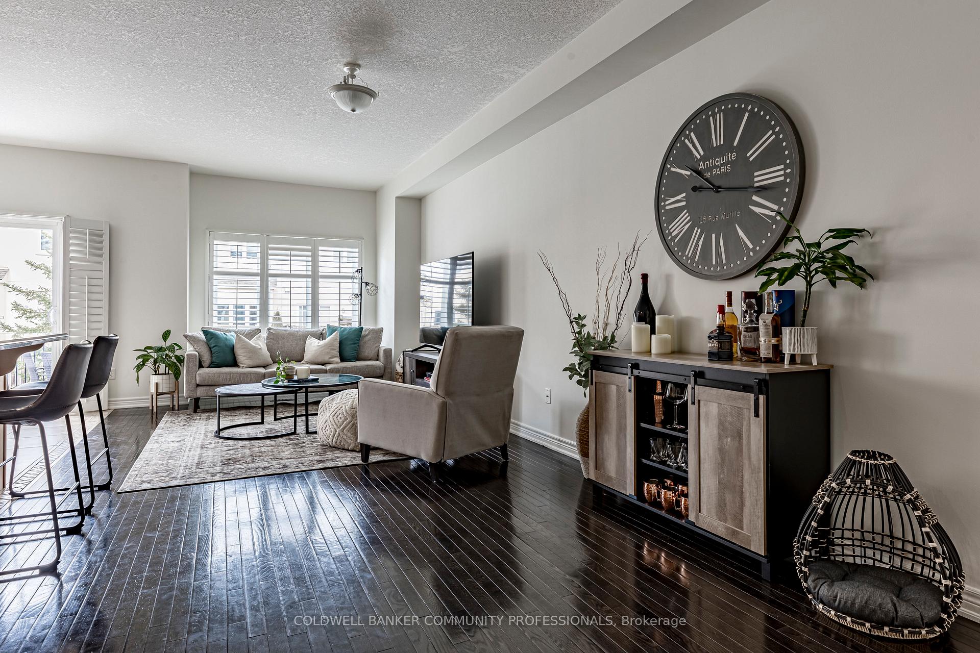 Photo 8 of 32 Forest Valley Crescent, Hamilton, Dundas — HOMEH
