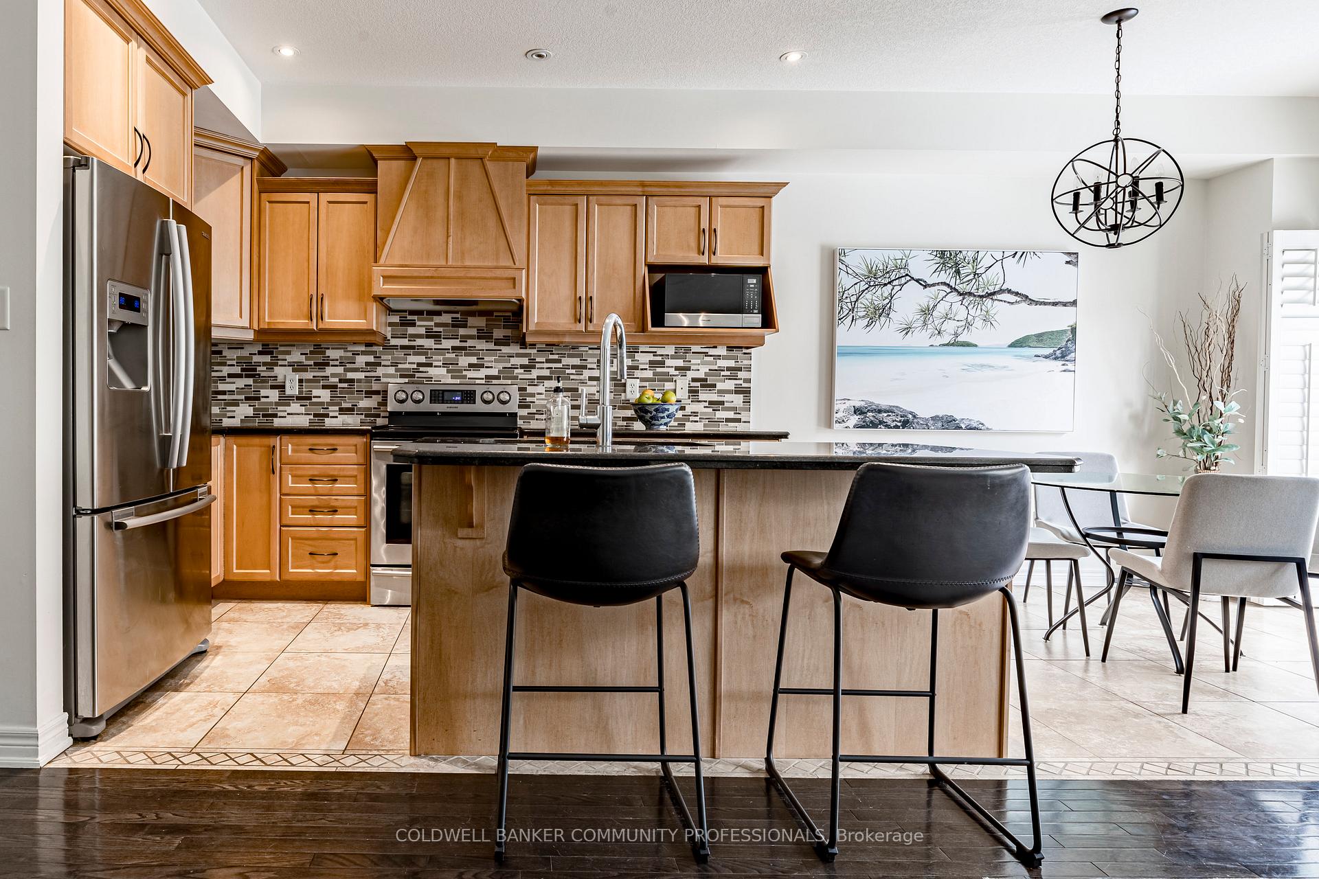 Photo 9 of 32 Forest Valley Crescent, Hamilton, Dundas — HOMEH