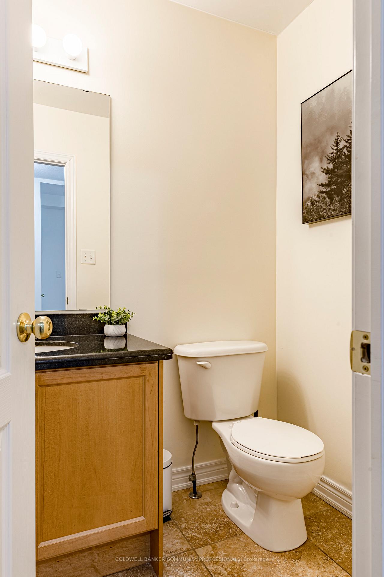 Photo 14 of 32 Forest Valley Crescent, Hamilton, Dundas — HOMEH