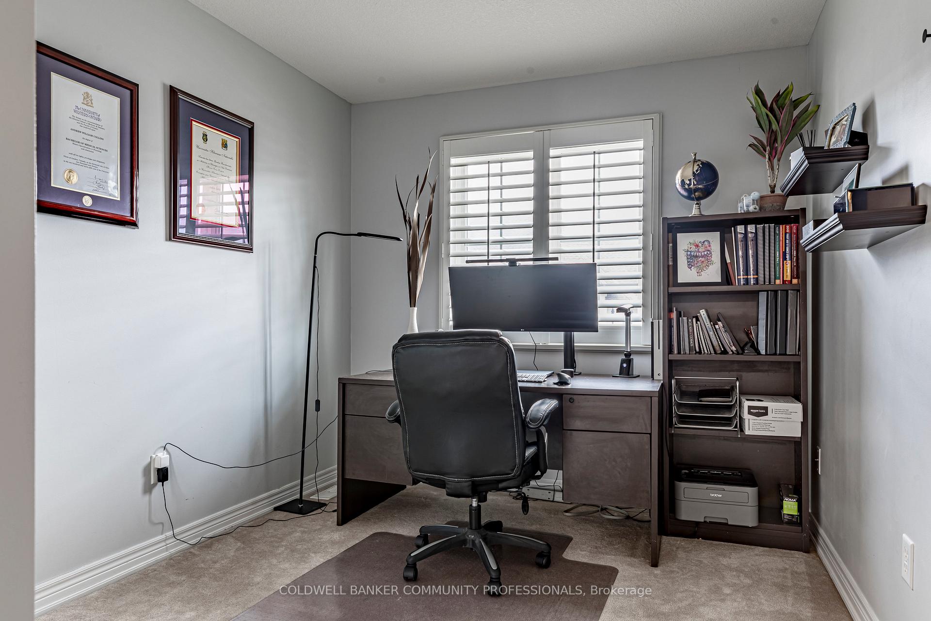 Photo 21 of 32 Forest Valley Crescent, Hamilton, Dundas — HOMEH