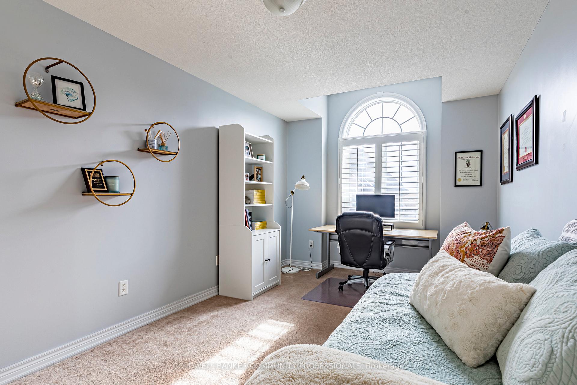Photo 25 of 32 Forest Valley Crescent, Hamilton, Dundas — HOMEH