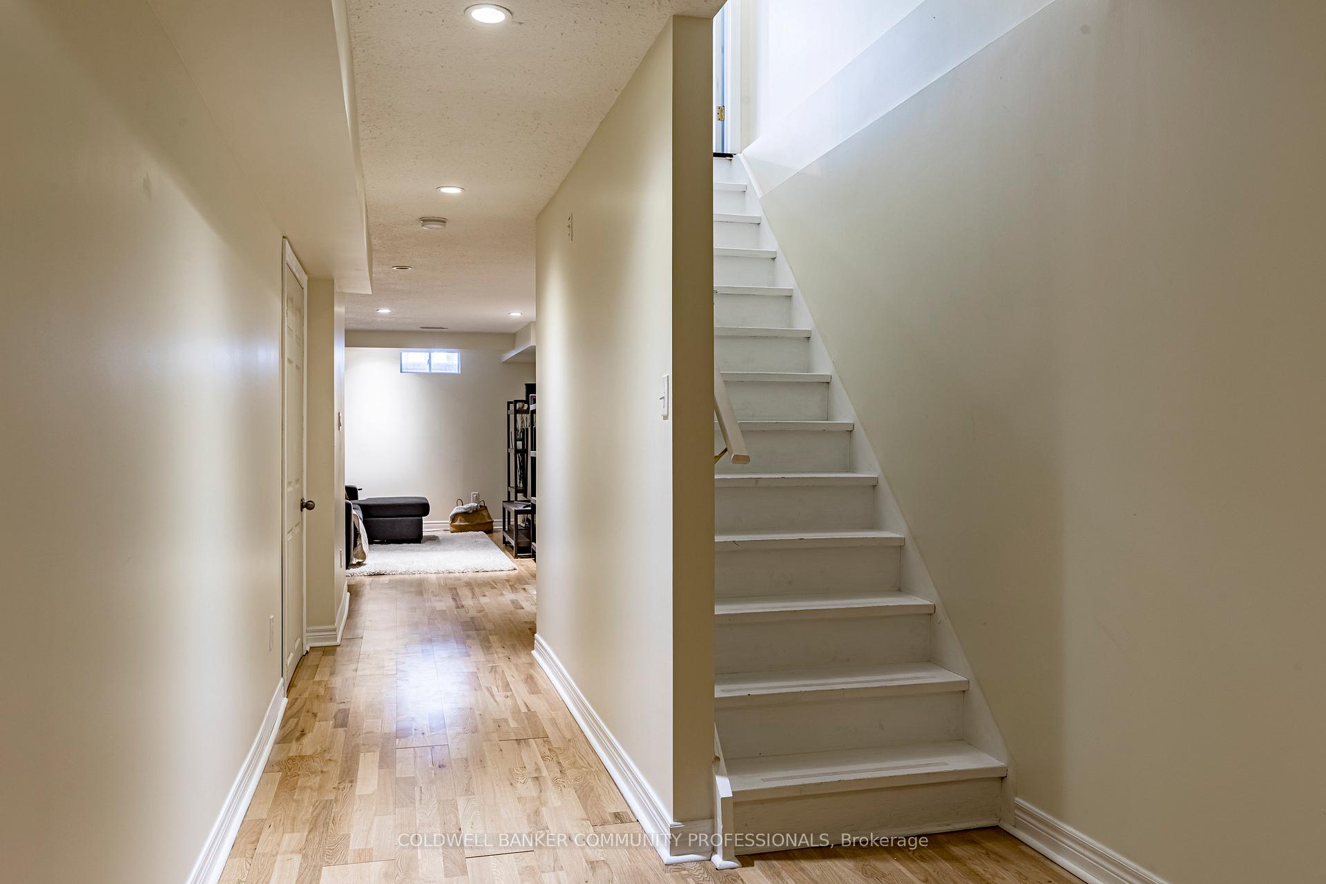 Photo 27 of 32 Forest Valley Crescent, Hamilton, Dundas — HOMEH