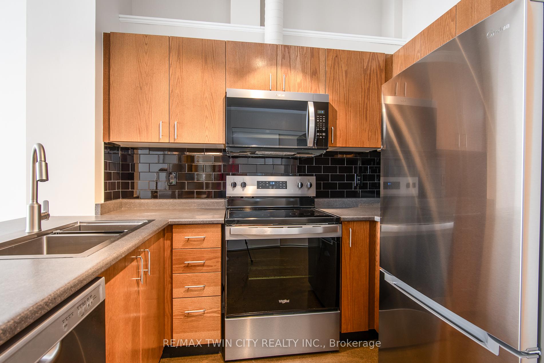 Photo 26 of Unit 603, 410 King Street W, Kitchener — HOMEH