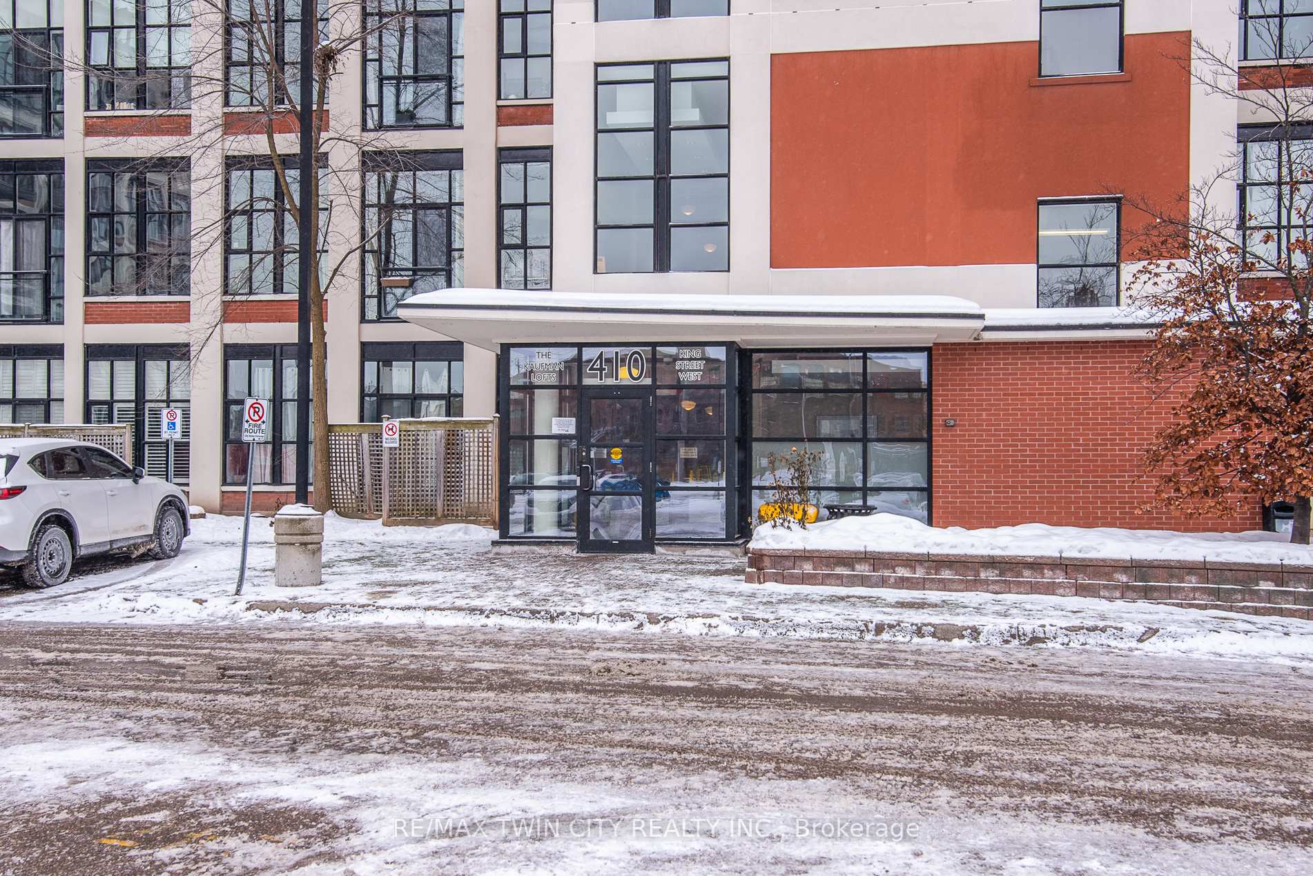 Photo 3 of Unit 603, 410 King Street W, Kitchener — HOMEH
