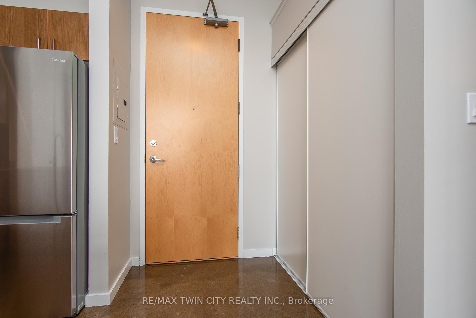 Photo 11 of Unit 603, 410 King Street W, Kitchener — HOMEH