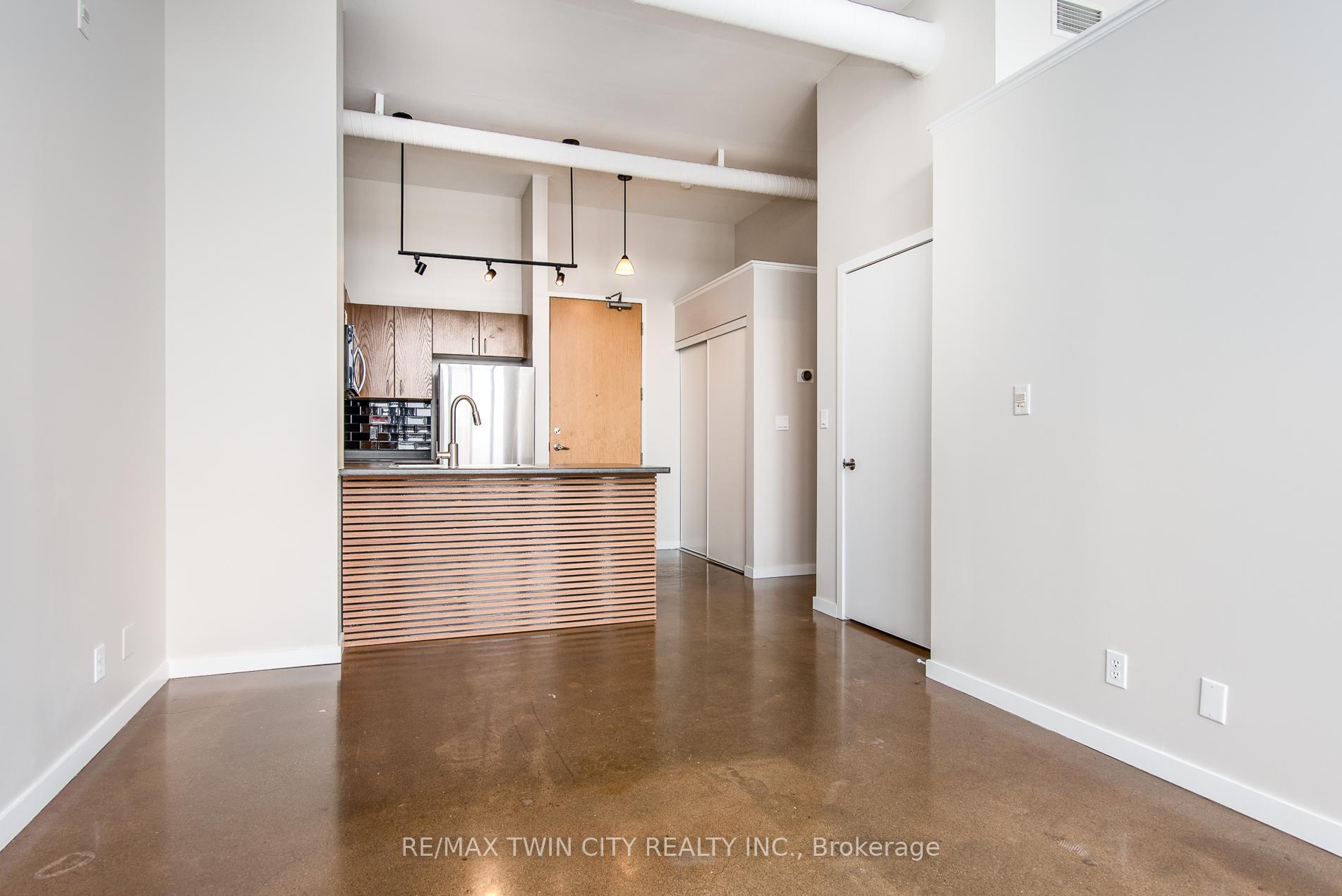 Photo 19 of Unit 603, 410 King Street W, Kitchener — HOMEH