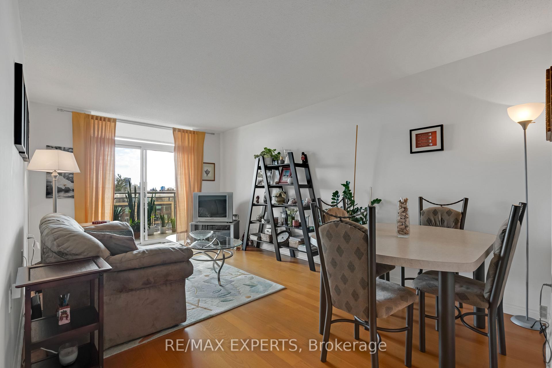 Photo 4 of Unit 602, 650 Lawrence Avenue W, Toronto, Englemount-Lawrence — HOMEH