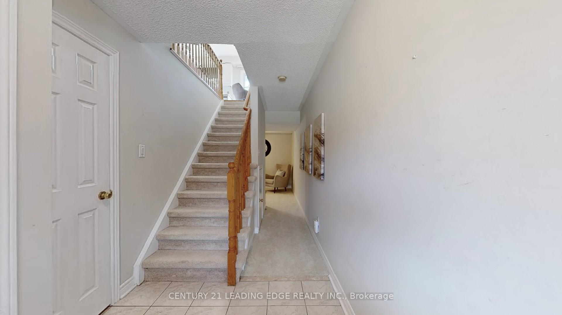 Photo 5 of 41 Marmill Way, Markham, Old Markham Village — HOMEH
