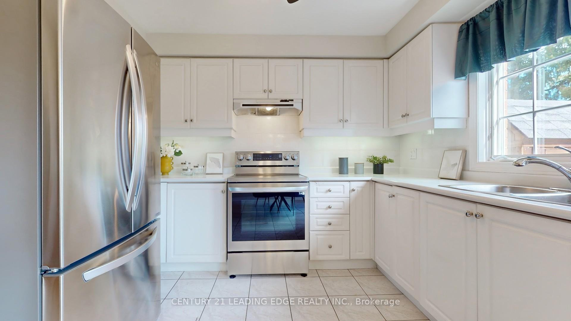 Photo 14 of 41 Marmill Way, Markham, Old Markham Village — HOMEH
