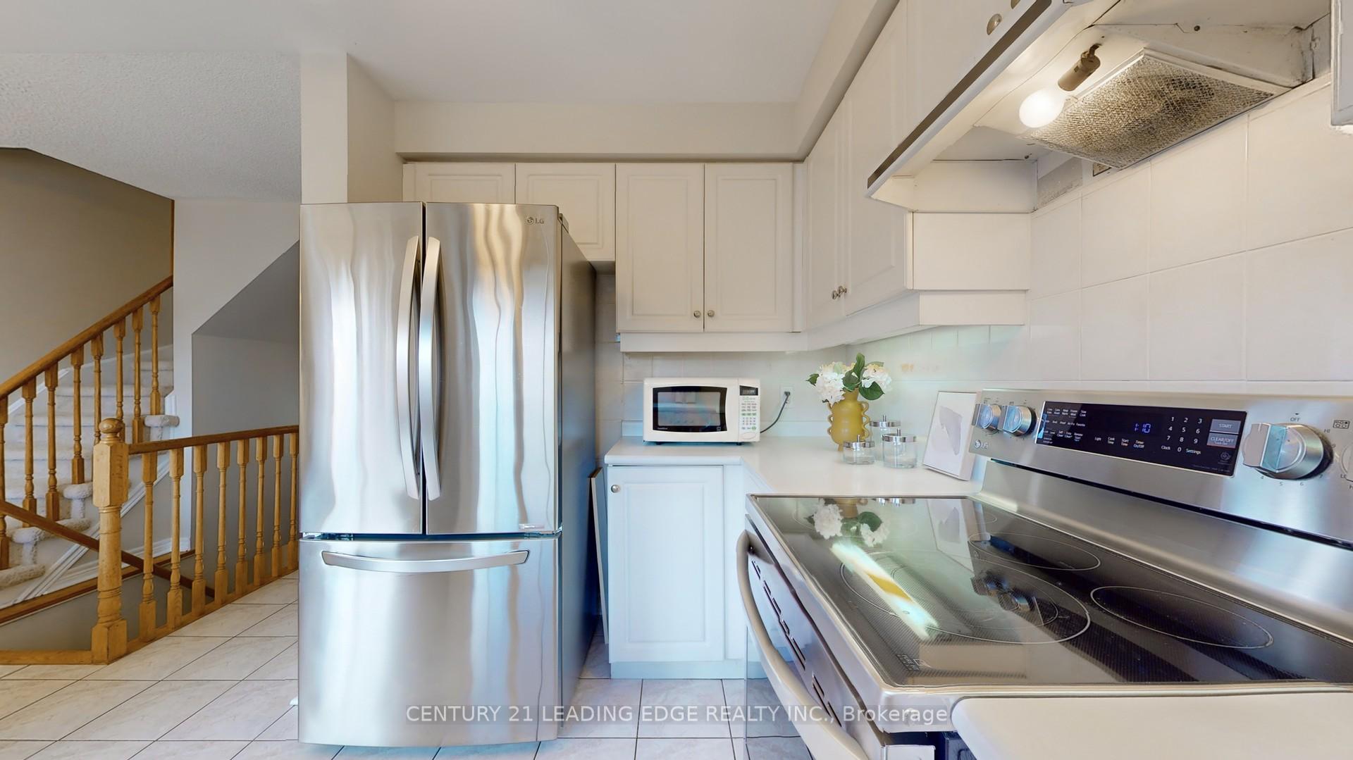 Photo 15 of 41 Marmill Way, Markham, Old Markham Village — HOMEH