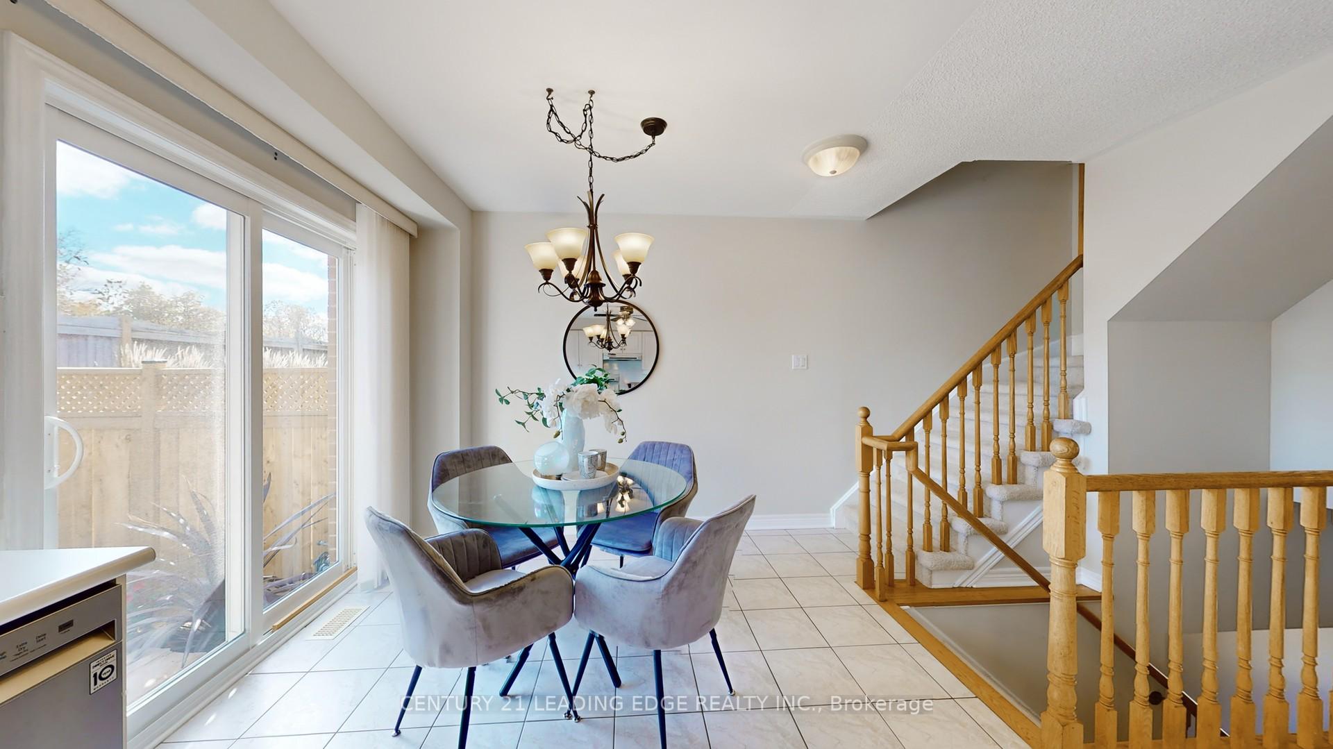 Photo 18 of 41 Marmill Way, Markham, Old Markham Village — HOMEH