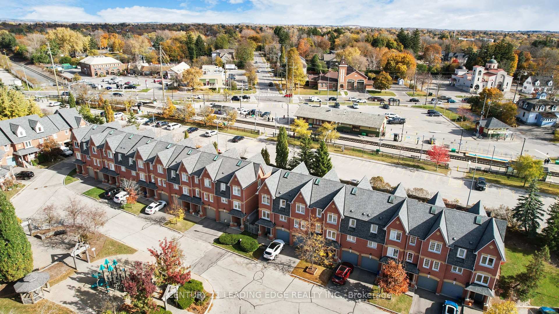 Photo 35 of 41 Marmill Way, Markham, Old Markham Village — HOMEH