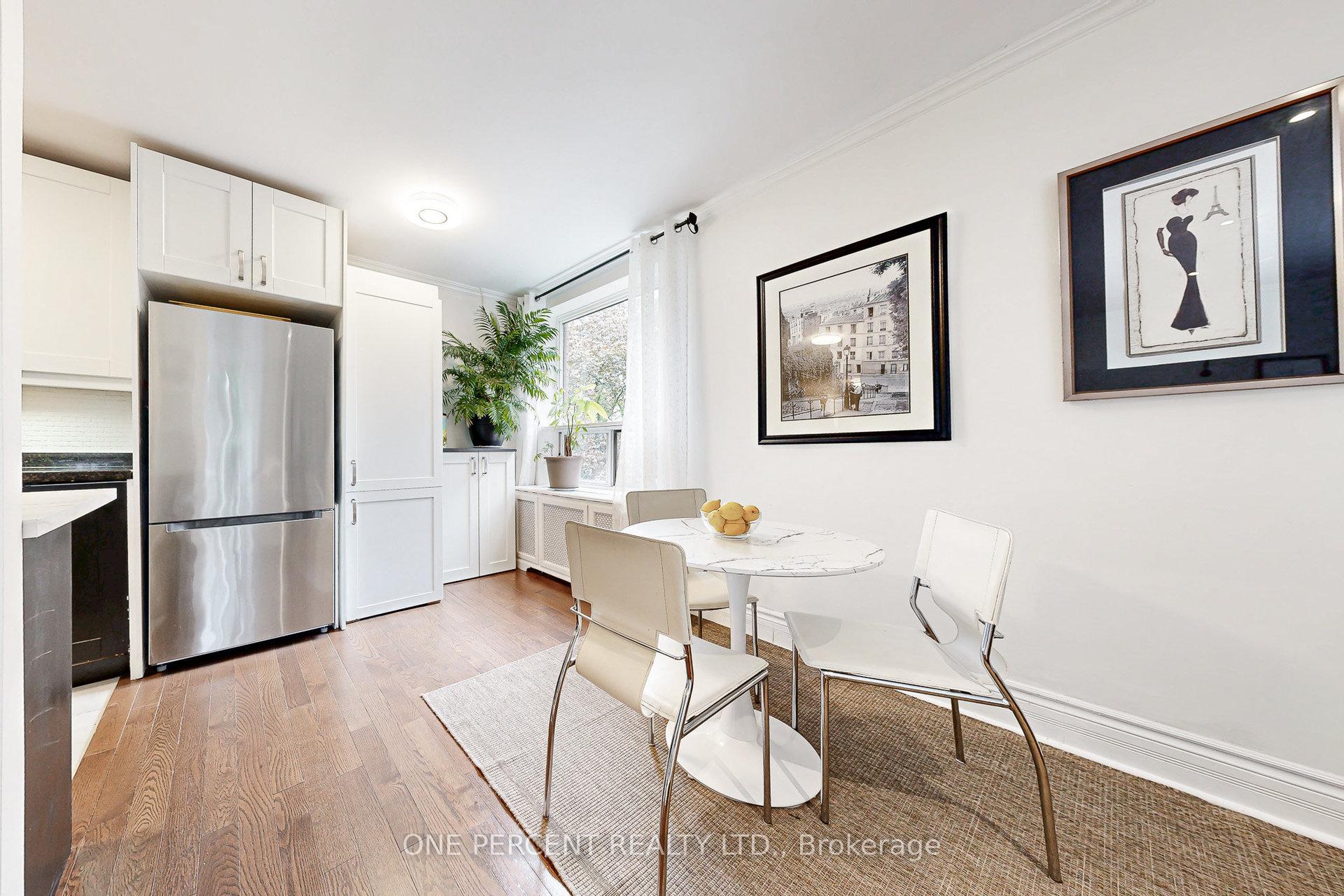 Photo 10 of Unit 206, 2550 Bathurst Street, Toronto, Forest Hill North — HOMEH