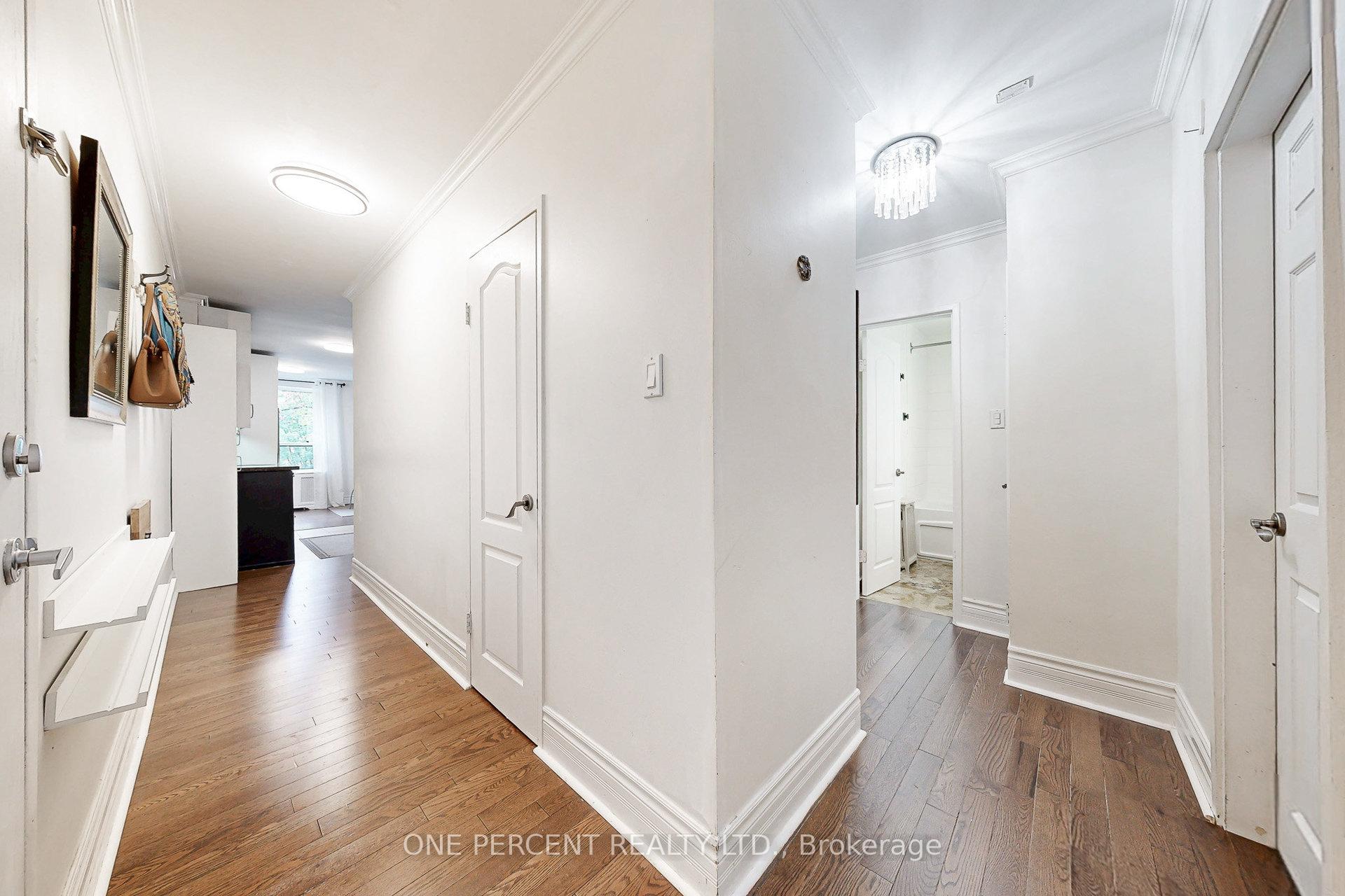 Photo 18 of Unit 206, 2550 Bathurst Street, Toronto, Forest Hill North — HOMEH