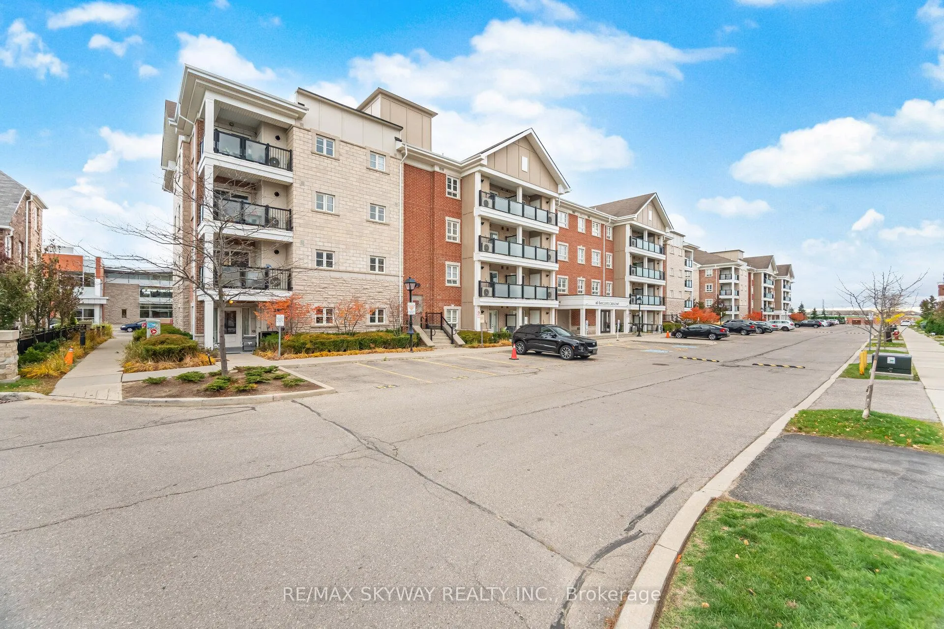 Photo 1 of Unit 303, 60 Baycliffe Crescent, Brampton, Northwest Brampton — HOMEH