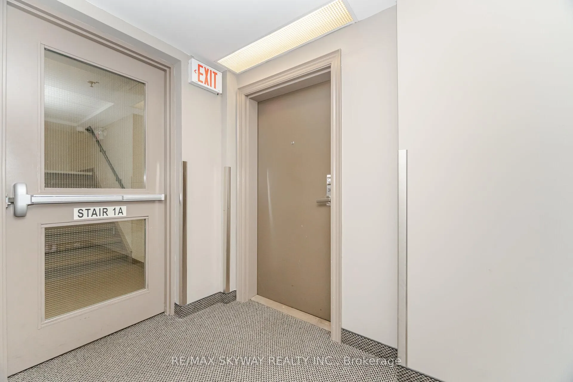 Photo 4 of Unit 303, 60 Baycliffe Crescent, Brampton, Northwest Brampton — HOMEH