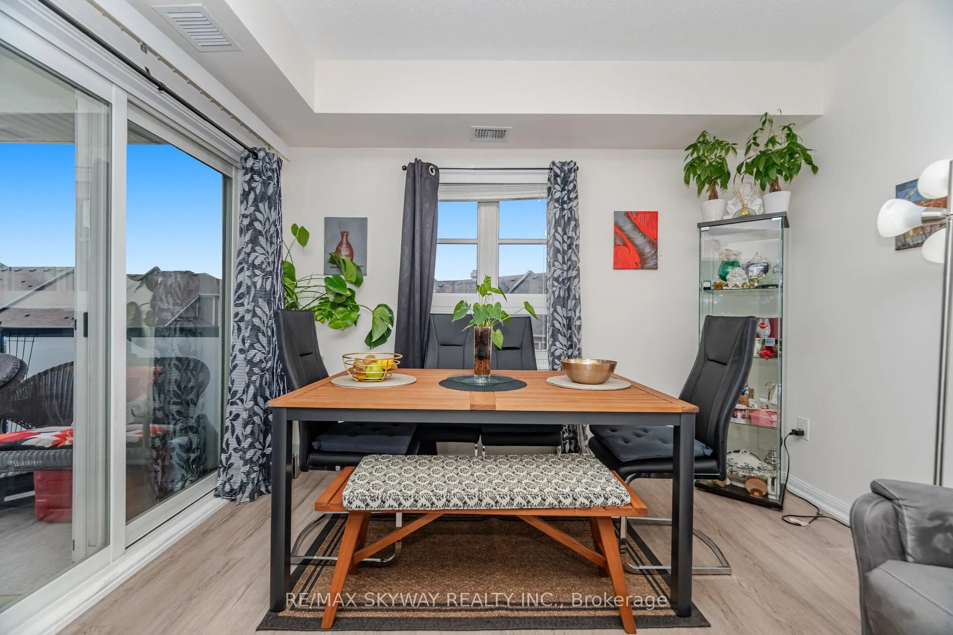 Photo 11 of Unit 303, 60 Baycliffe Crescent, Brampton, Northwest Brampton — HOMEH
