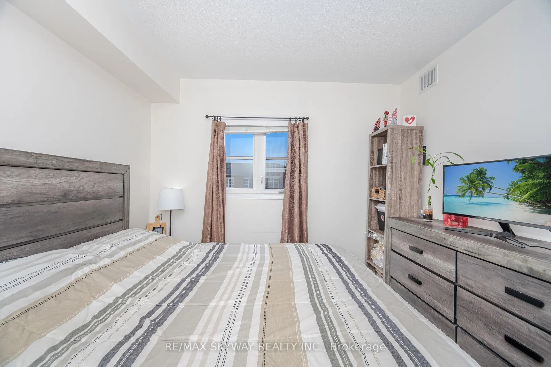 Photo 21 of Unit 303, 60 Baycliffe Crescent, Brampton, Northwest Brampton — HOMEH