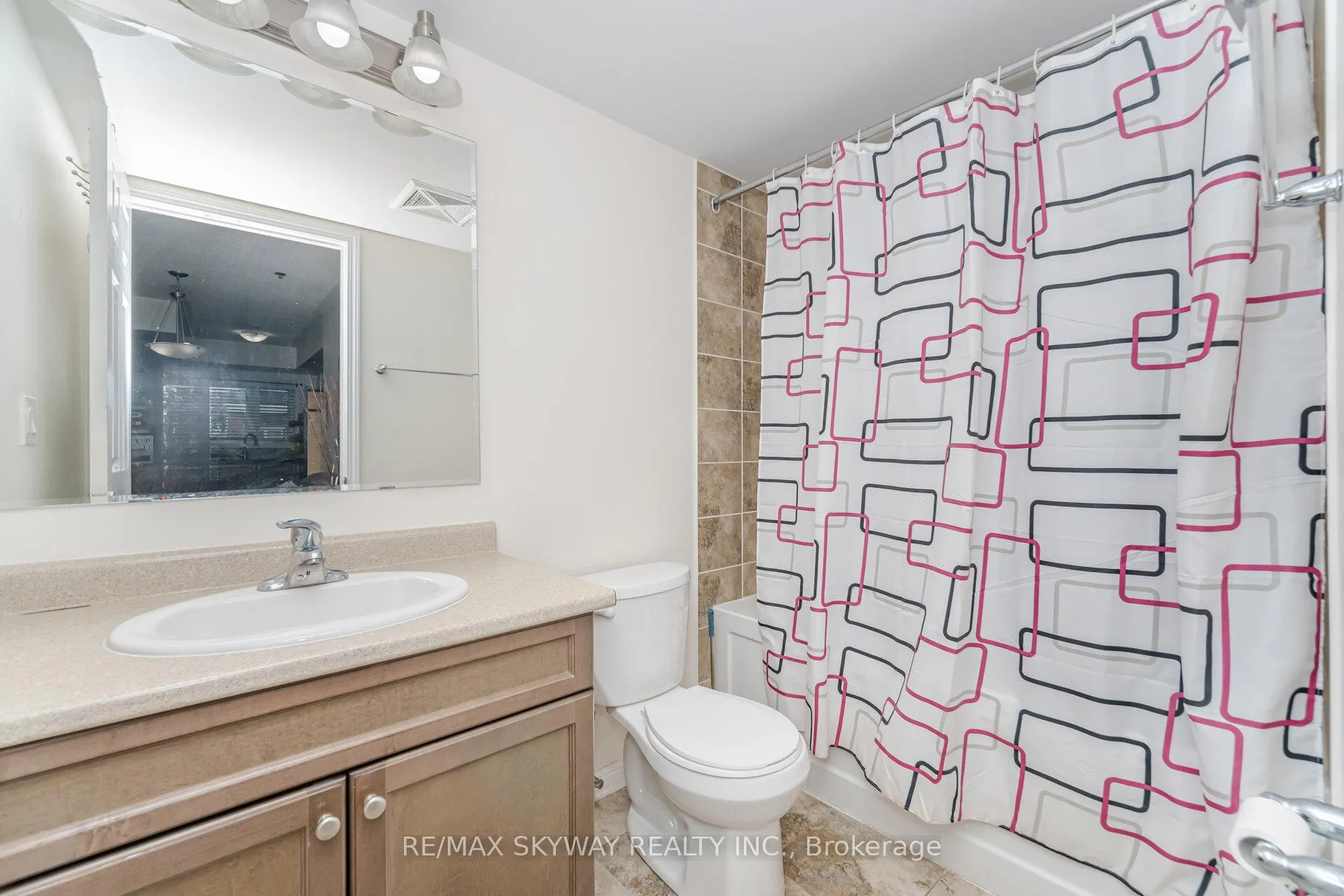 Photo 26 of Unit 303, 60 Baycliffe Crescent, Brampton, Northwest Brampton — HOMEH