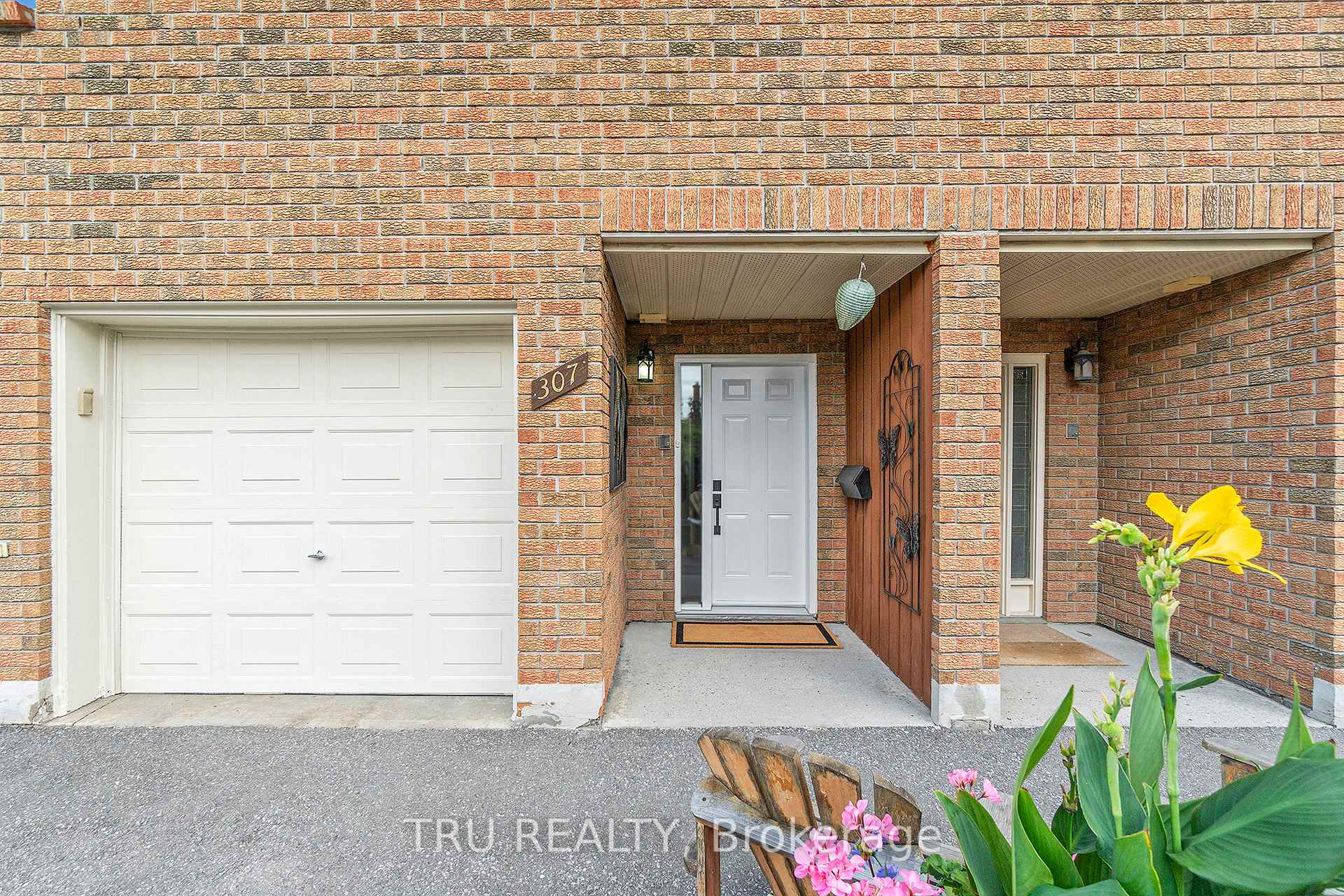 Photo 1 of 307 Stratas Court, Ottawa, Kanata - Katimavik — HOMEH