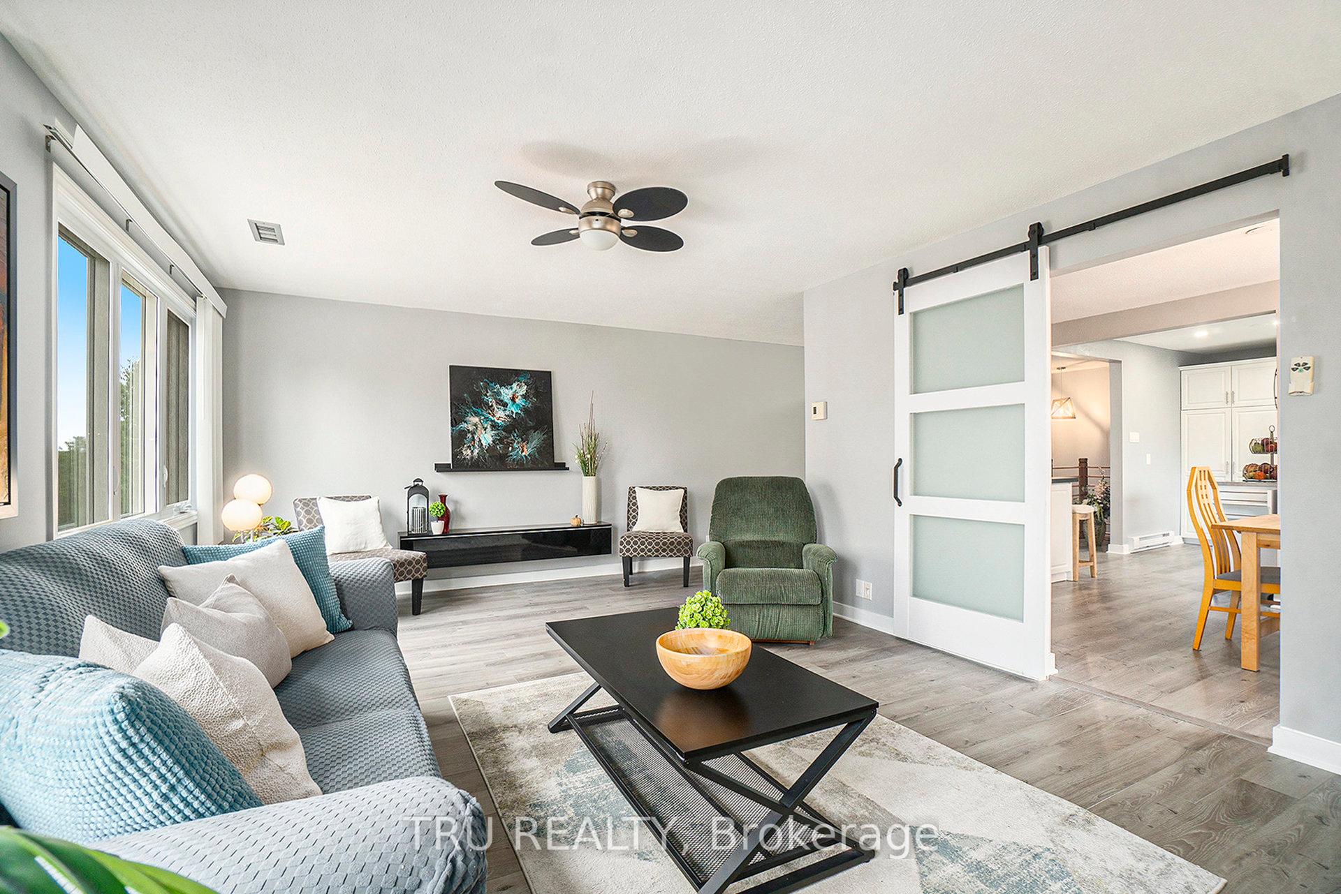 Photo 4 of 307 Stratas Court, Ottawa, Kanata - Katimavik — HOMEH