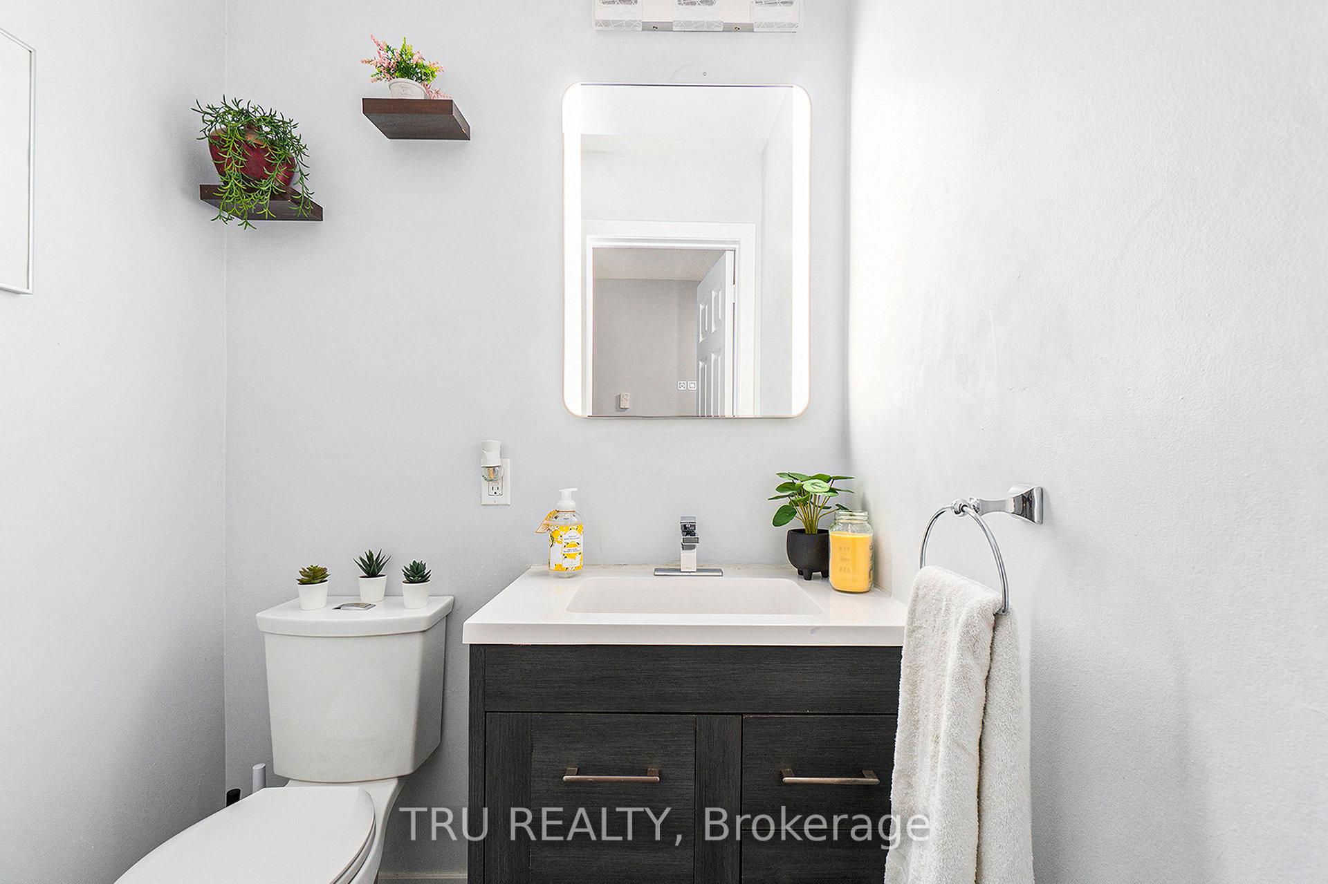 Photo 13 of 307 Stratas Court, Ottawa, Kanata - Katimavik — HOMEH