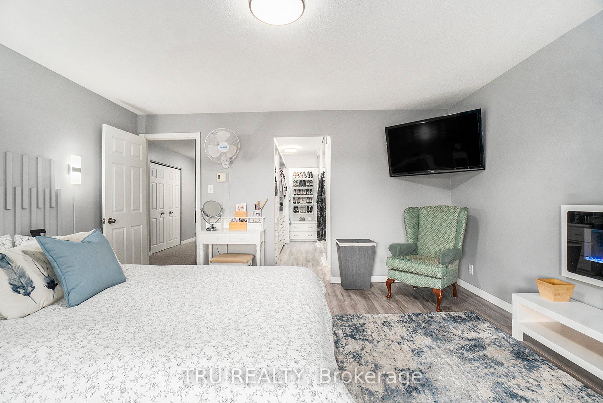 Photo 16 of 307 Stratas Court, Ottawa, Kanata - Katimavik — HOMEH
