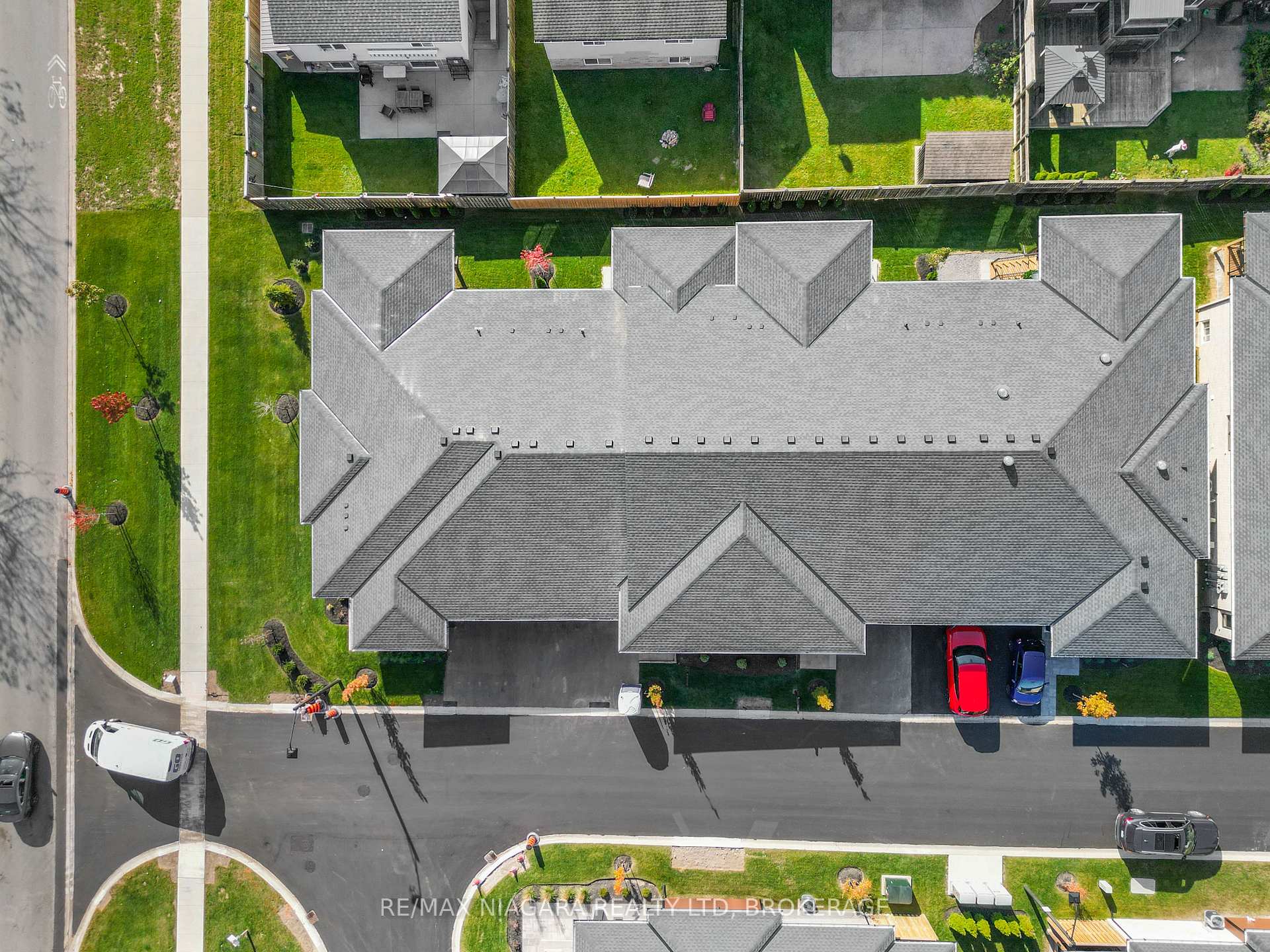 Photo 3 of Unit 2, 300 Richmond Street, Thorold, Confederation Heights — HOMEH