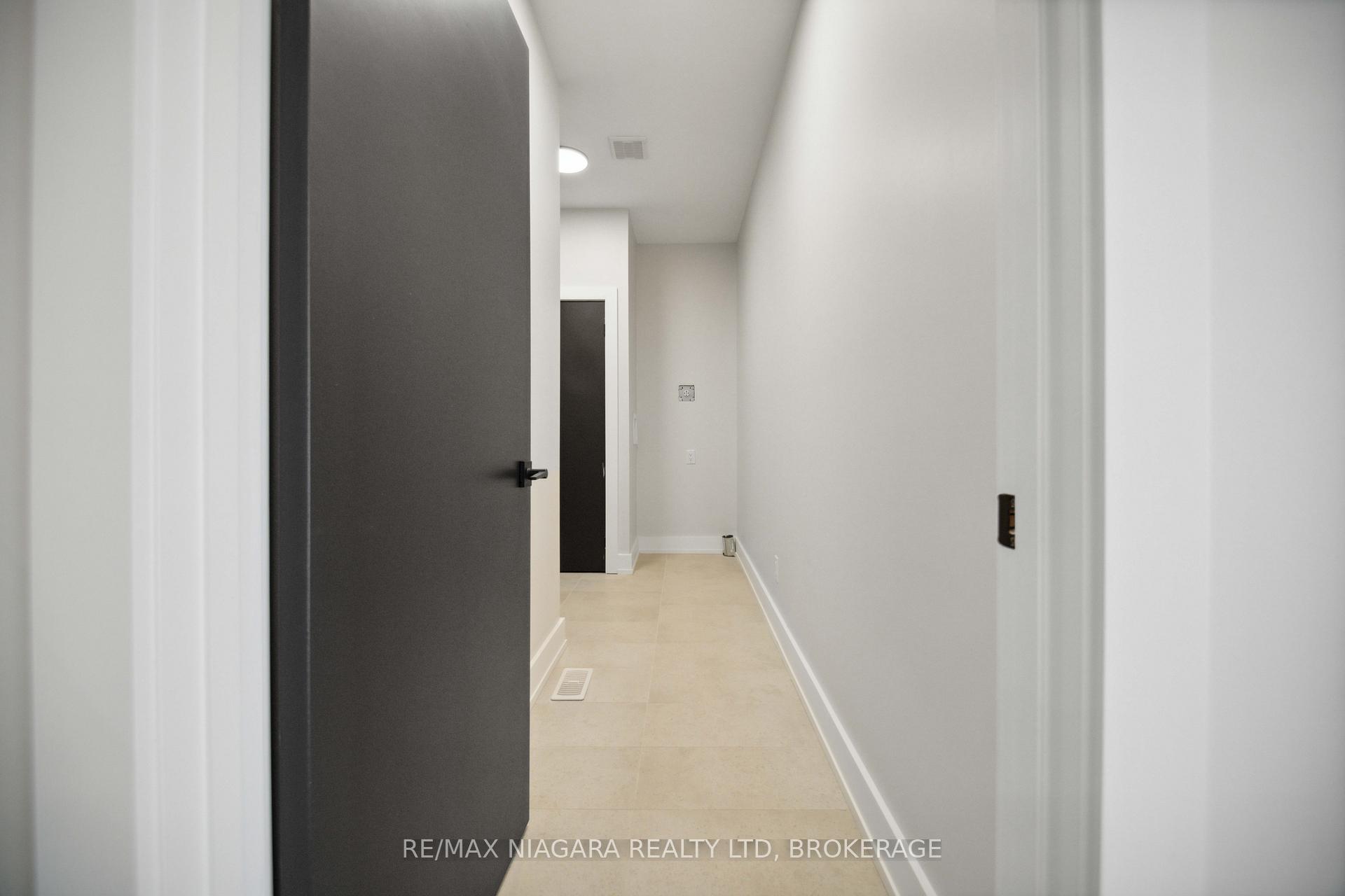 Photo 27 of Unit 2, 300 Richmond Street, Thorold, Confederation Heights — HOMEH