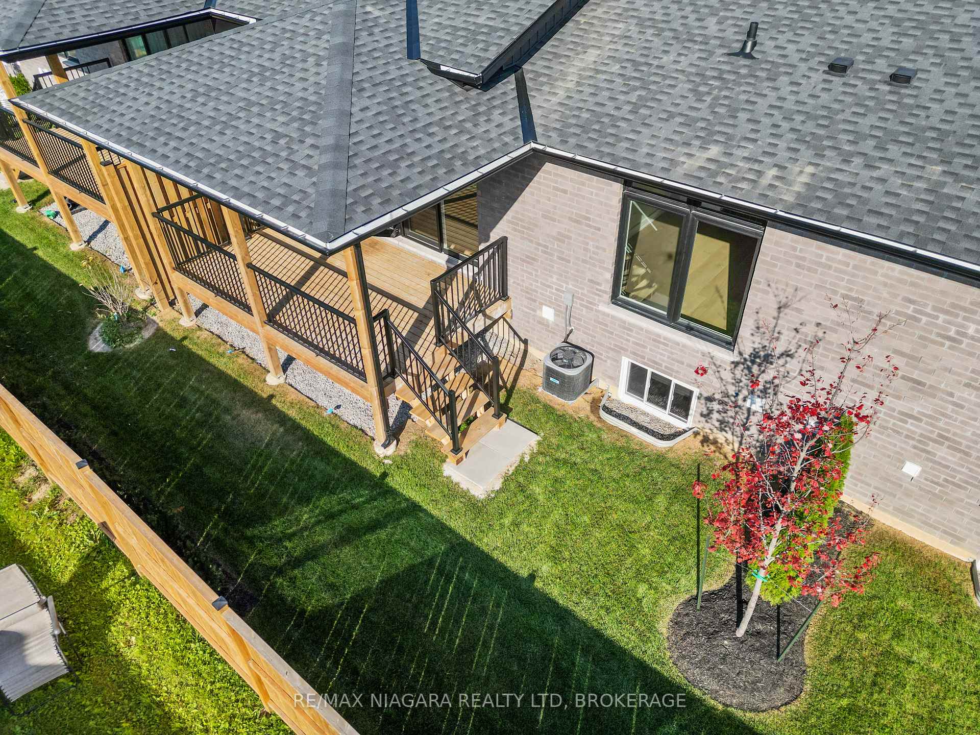 Photo 34 of Unit 2, 300 Richmond Street, Thorold, Confederation Heights — HOMEH
