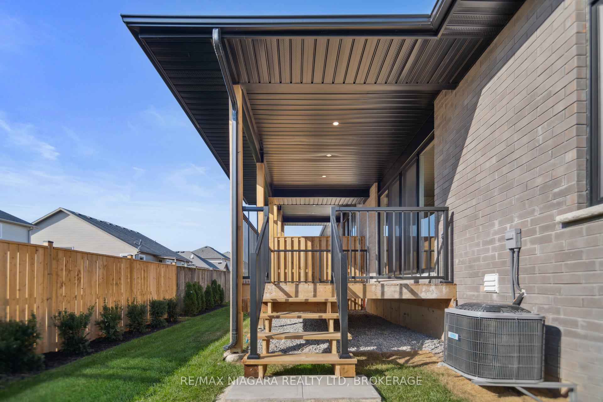 Photo 35 of Unit 2, 300 Richmond Street, Thorold, Confederation Heights — HOMEH